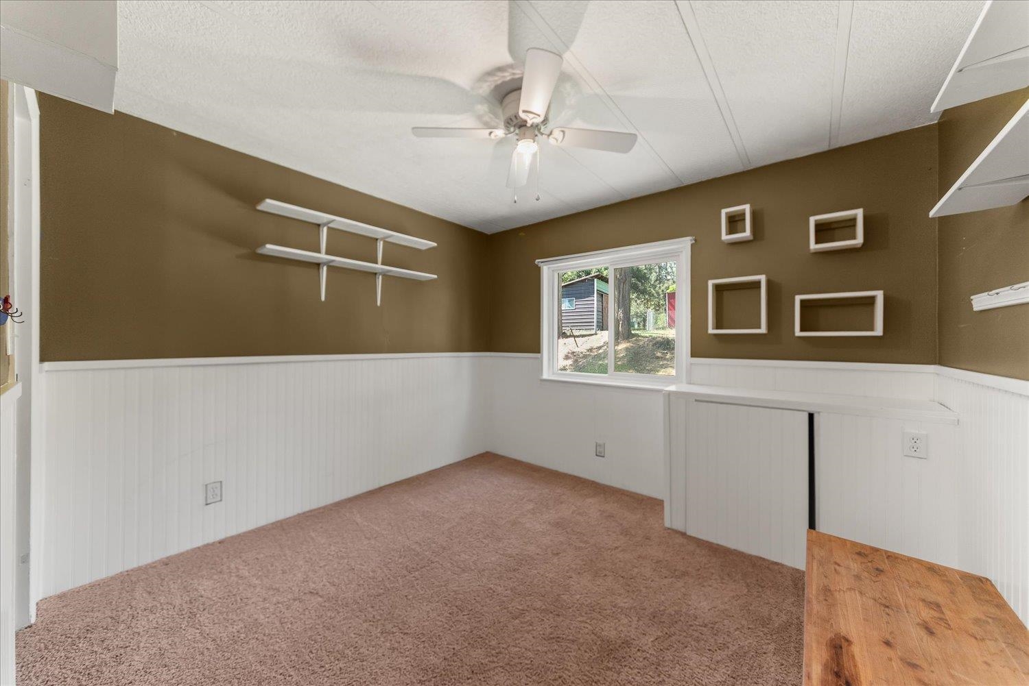 275 E Newport Ave - Photo 17