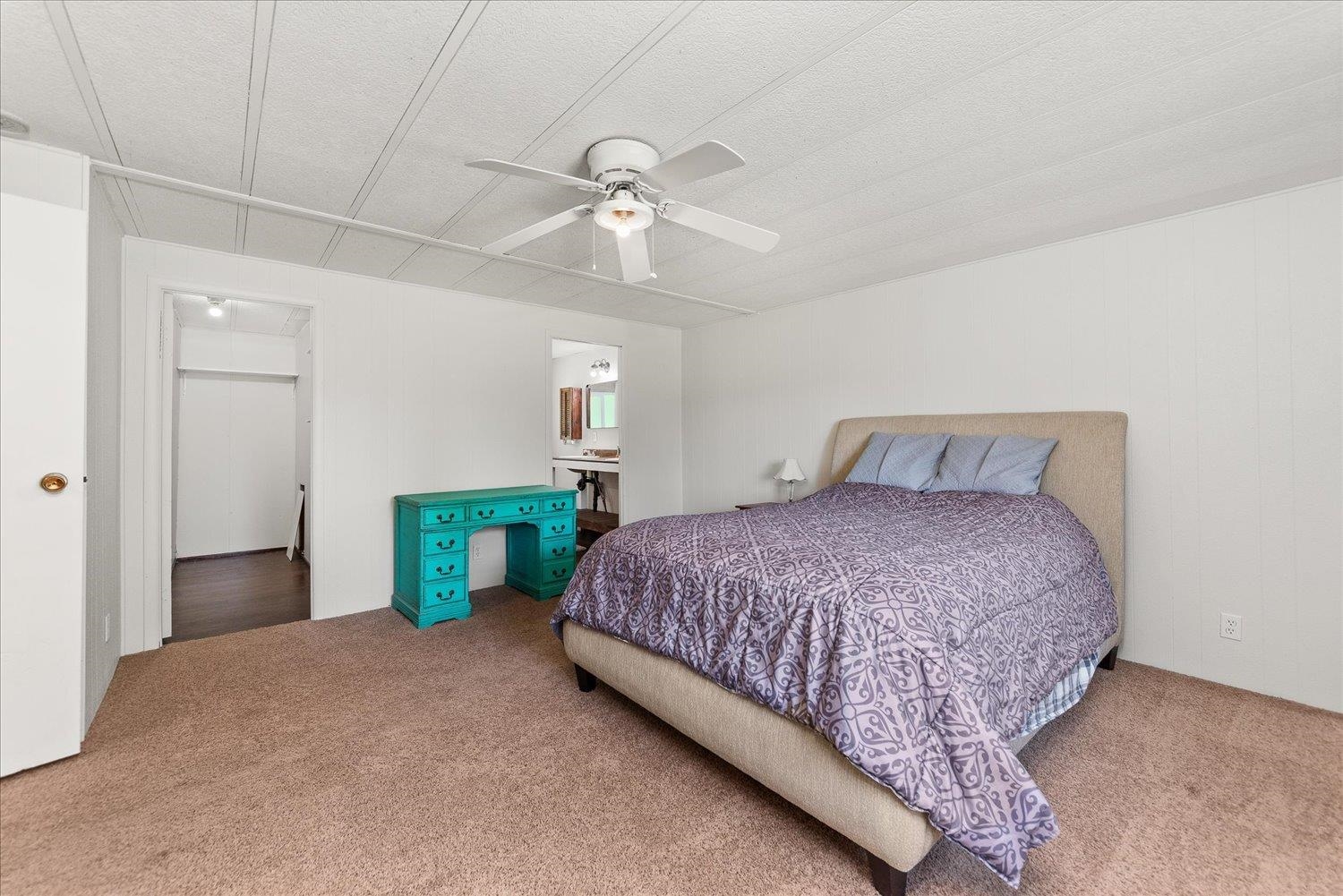 275 E Newport Ave - Photo 20