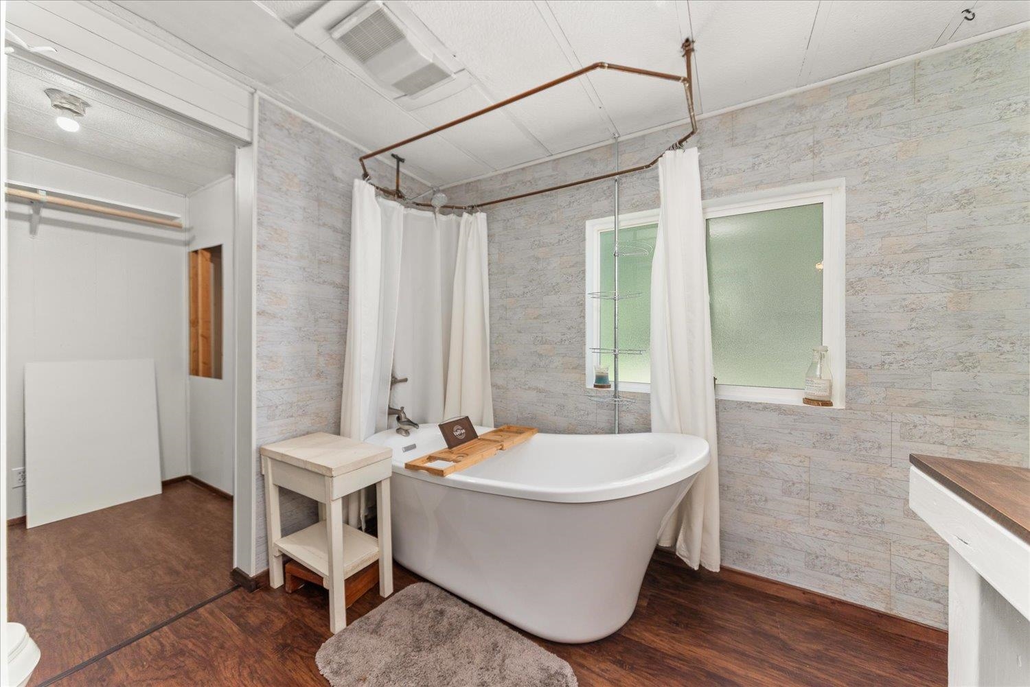 275 E Newport Ave - Photo 22