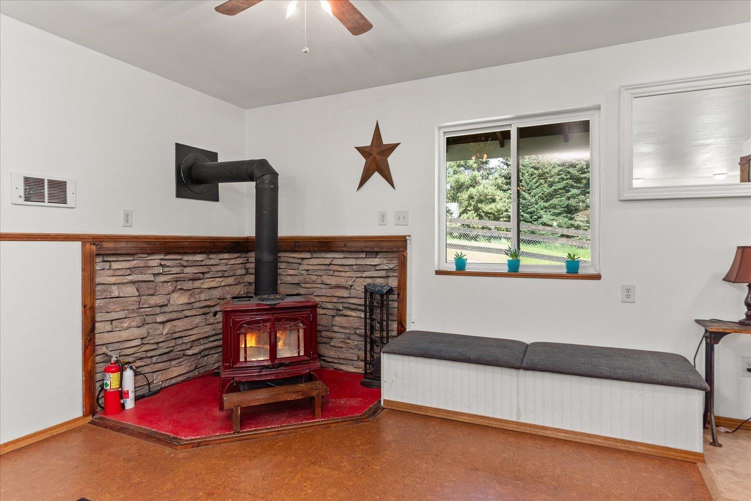 275 E Newport Ave - Photo 29