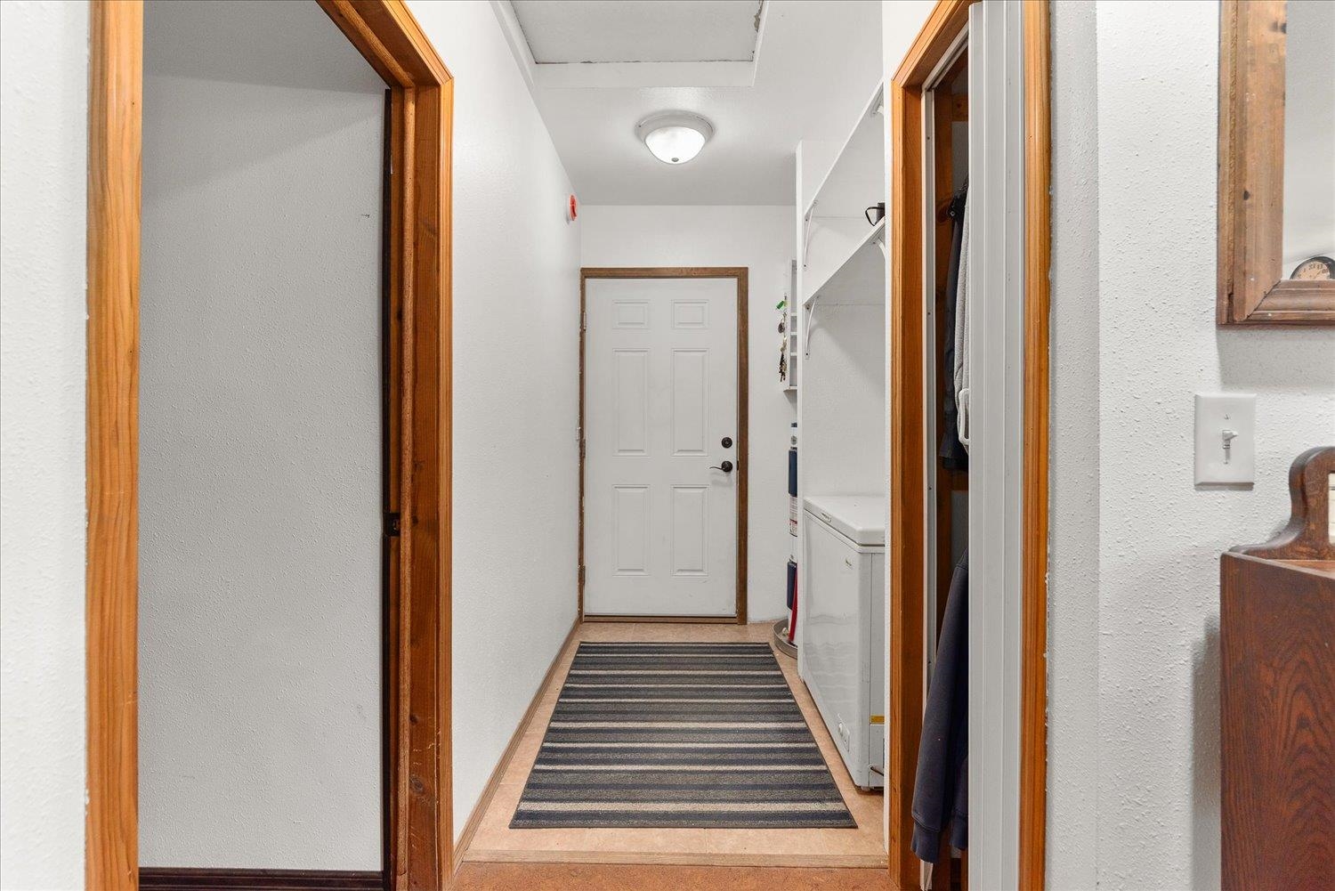 275 E Newport Ave - Photo 32