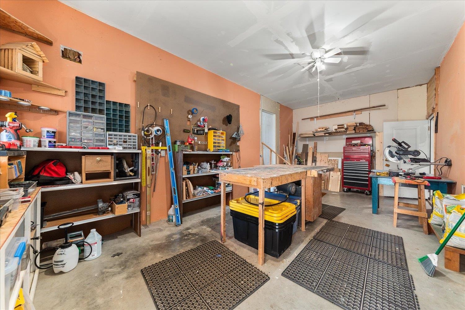 275 E Newport Ave - Photo 37