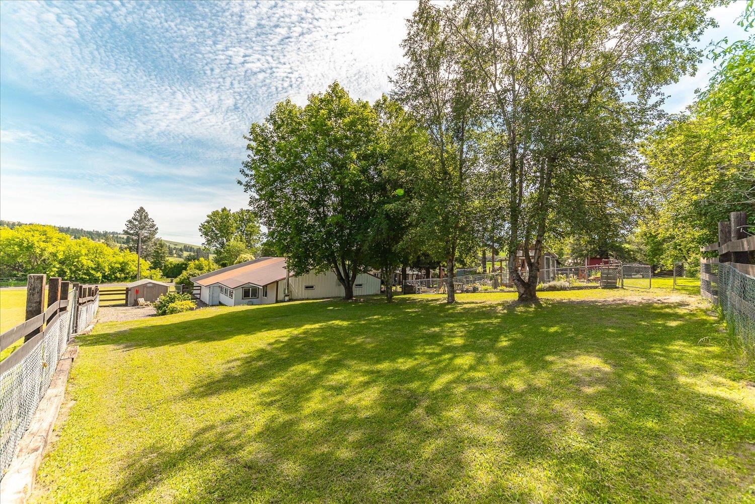 275 E Newport Ave - Photo 44