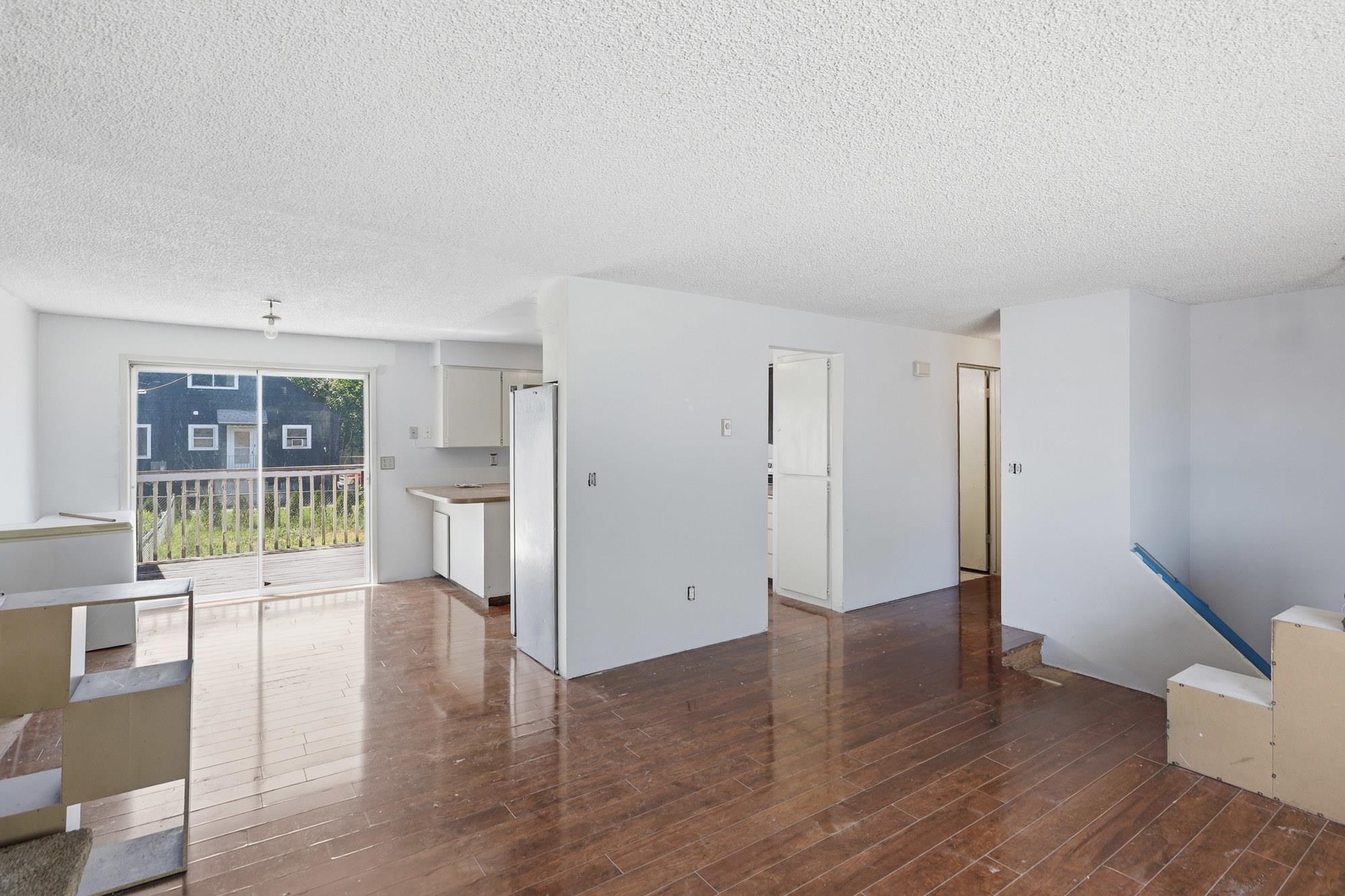 805/807 N Sargent Rd - Photo 4