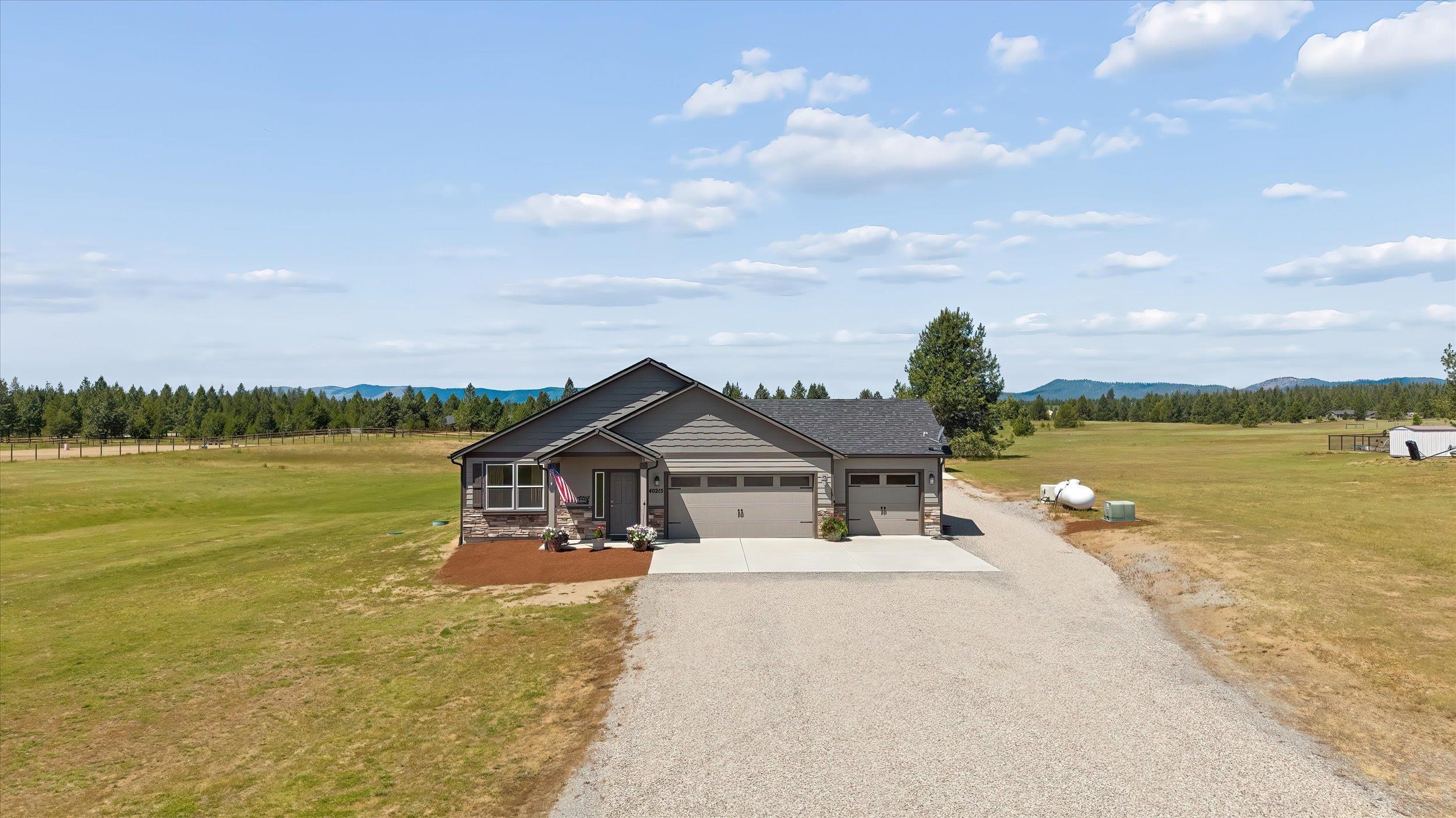 40215 N Sunnyside Ln - Photo 1