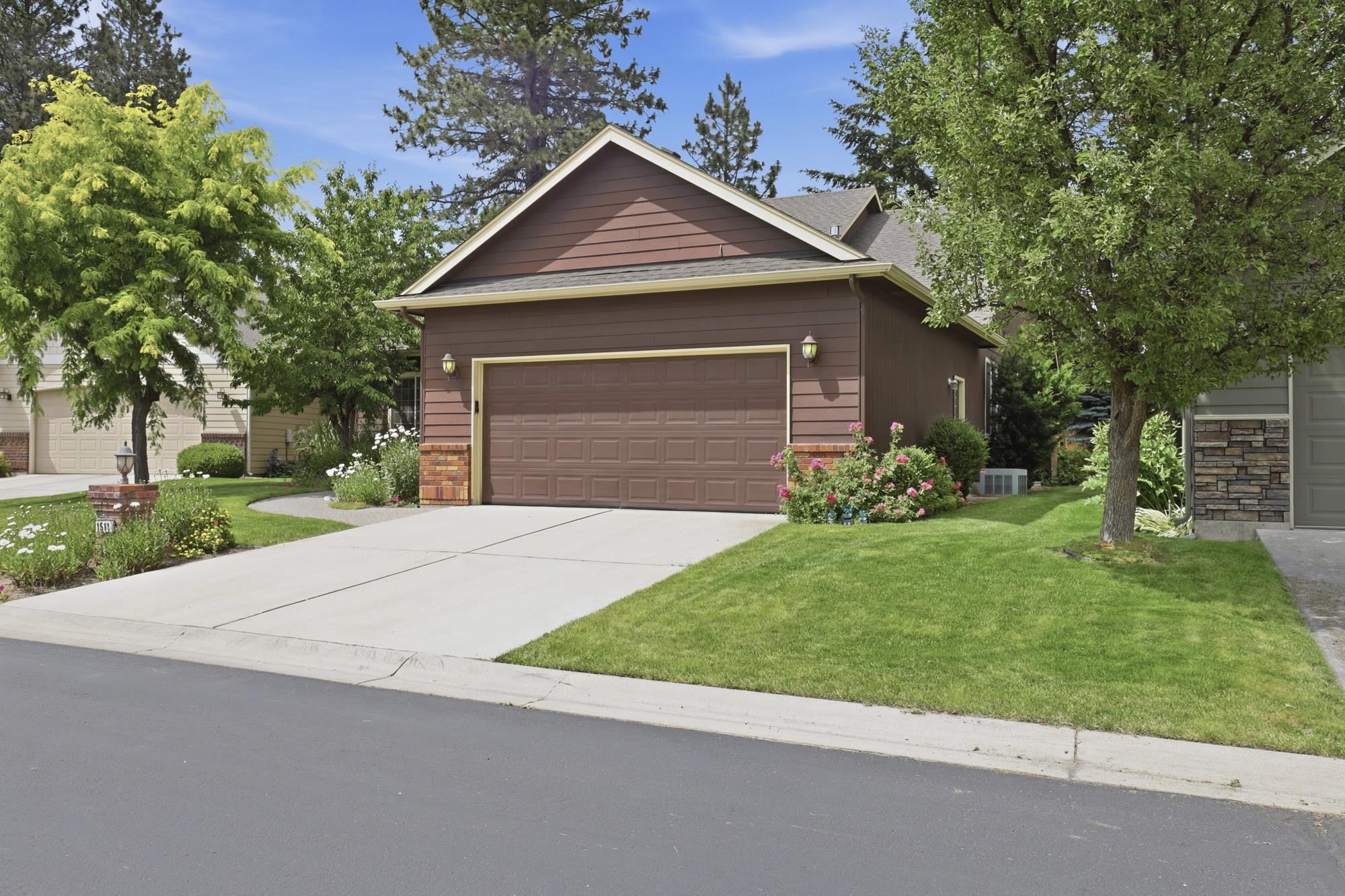 1511 E 54th Ln - Photo 3