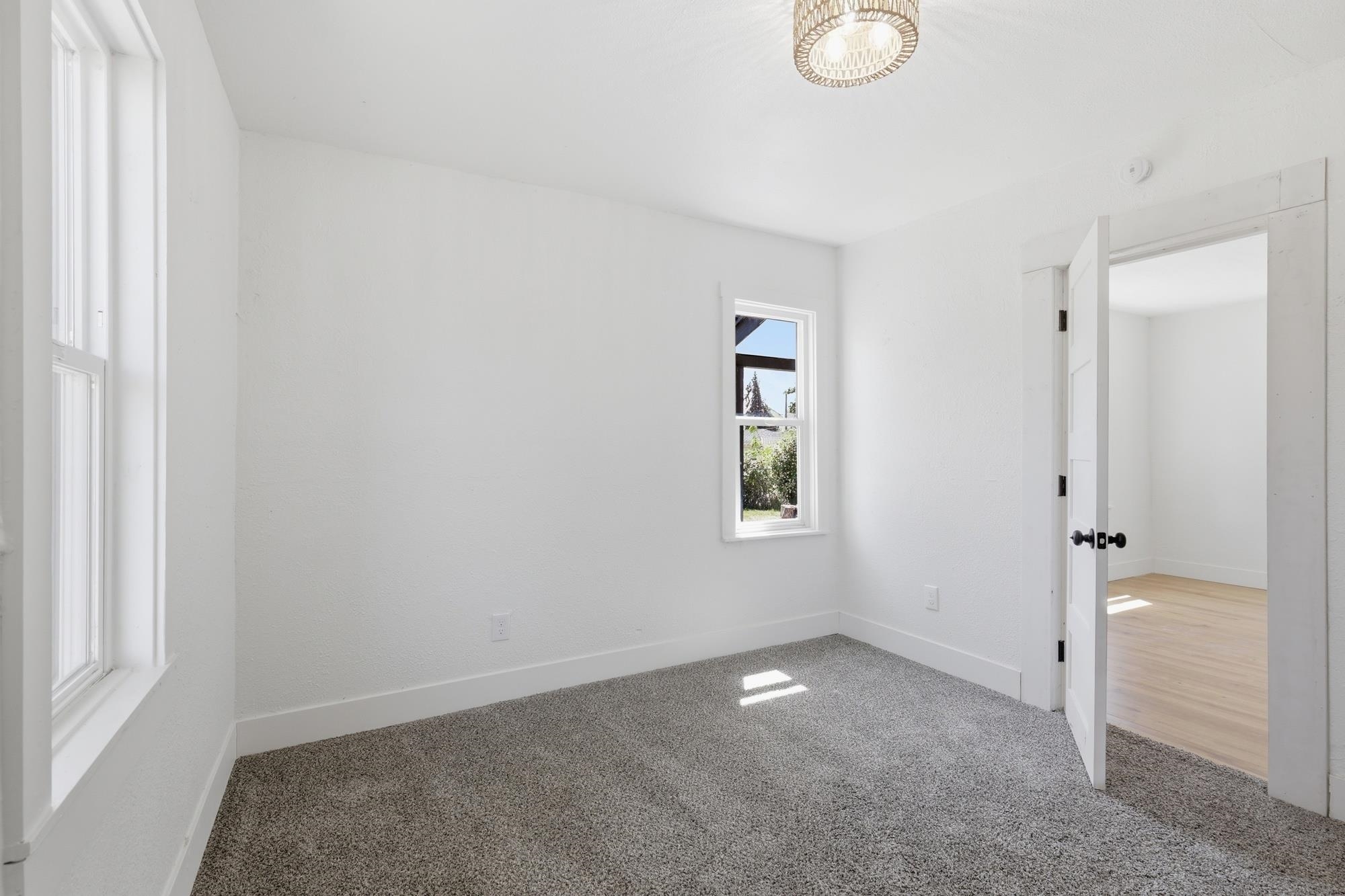 2927 E Columbia Ave - Photo 10