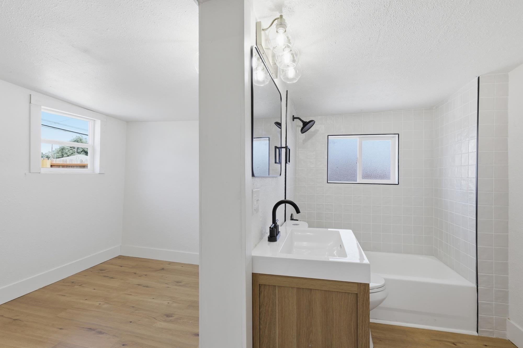 2927 E Columbia Ave - Photo 11