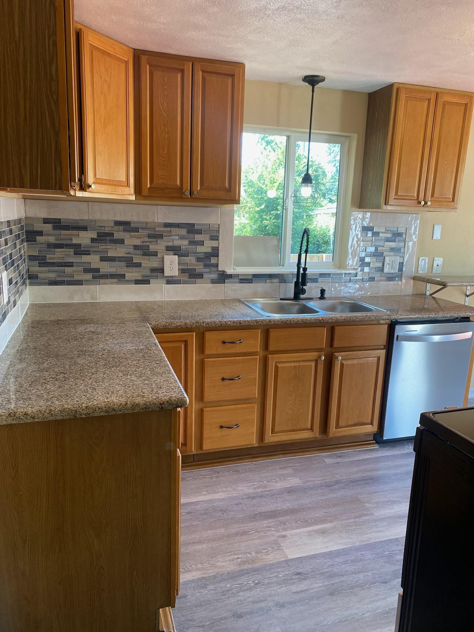 5801 N Wall St - Photo 5
