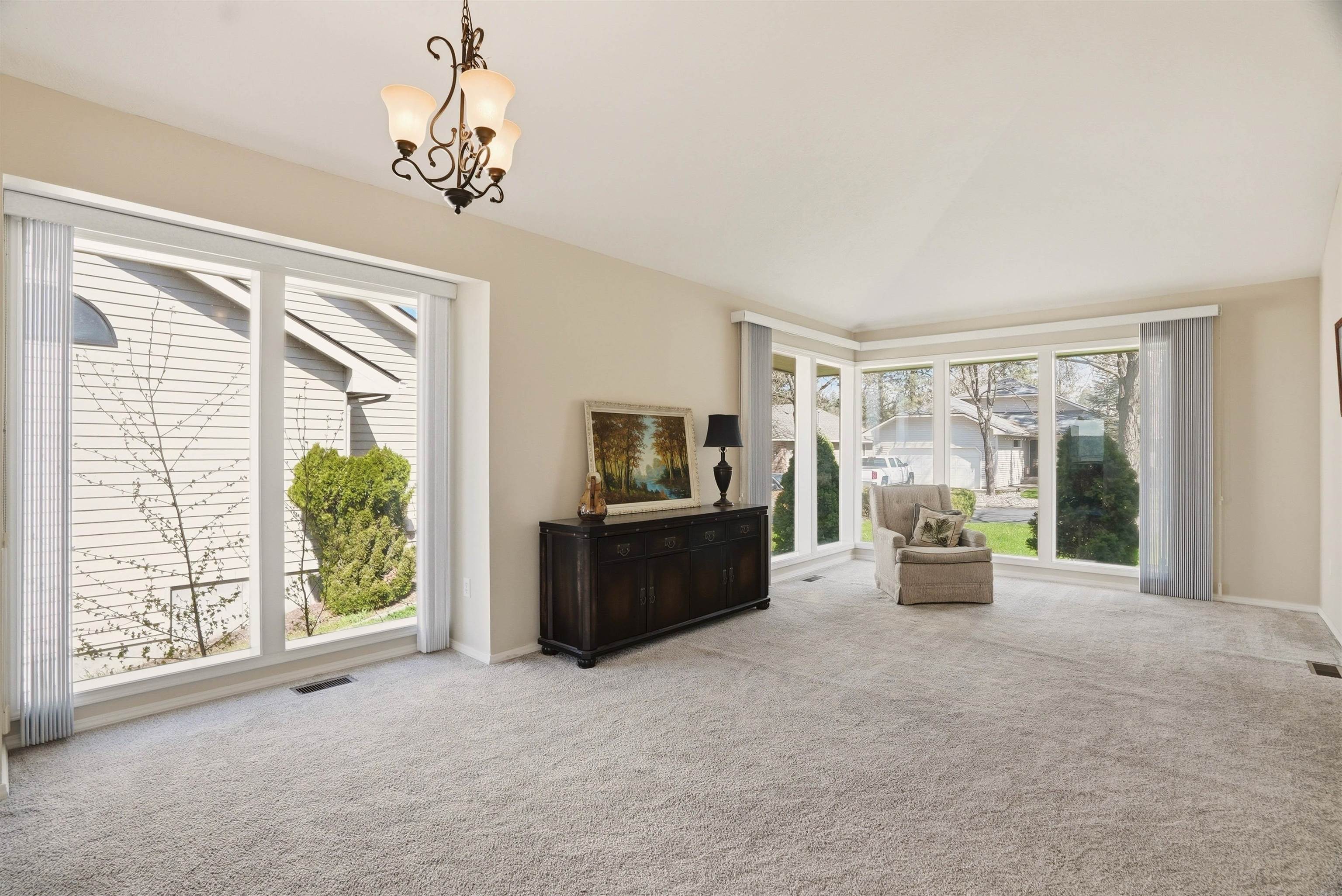 6407 N Park View Ln - Photo 4