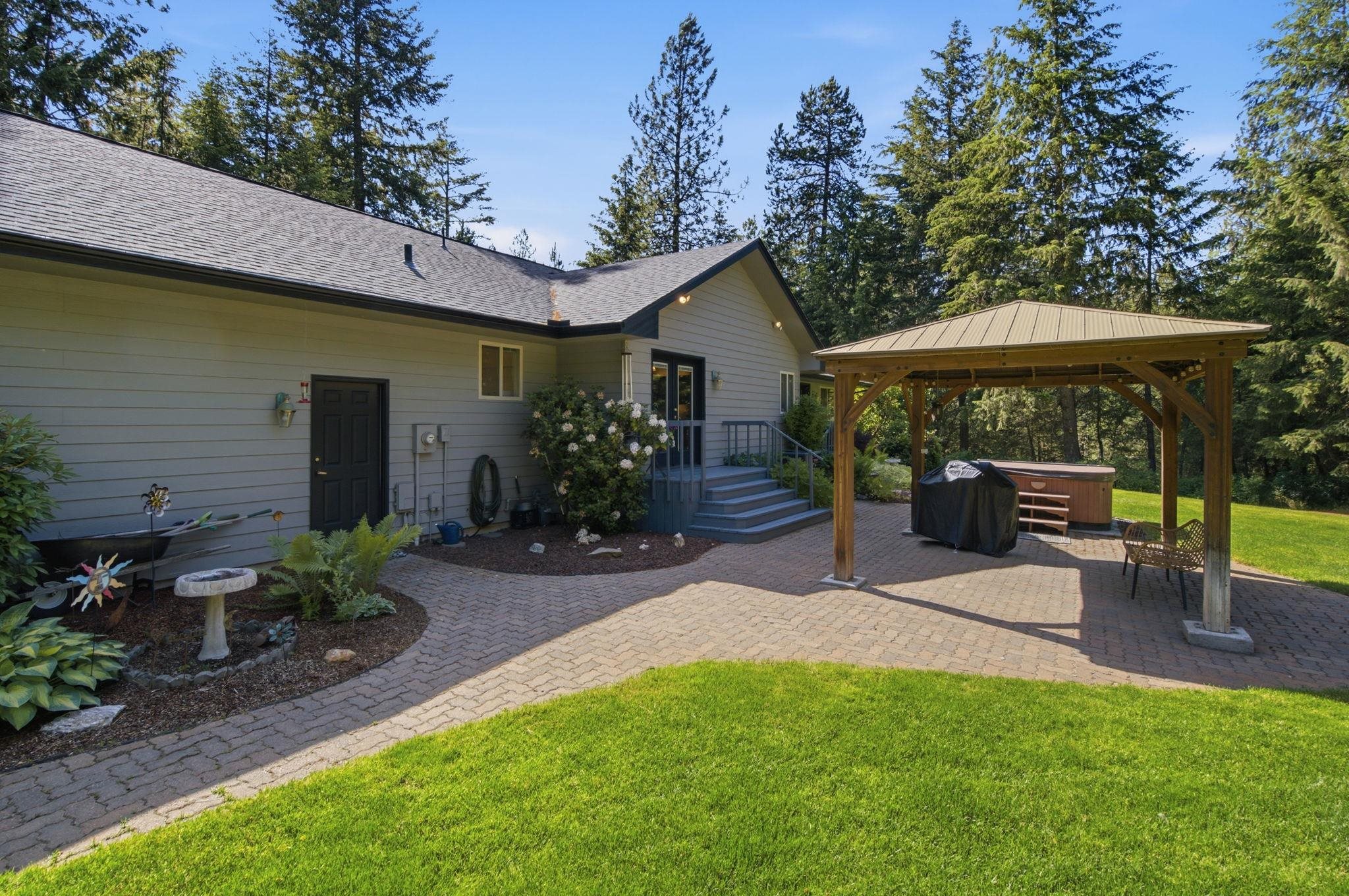 8818 N Ormond Ct - Photo 1