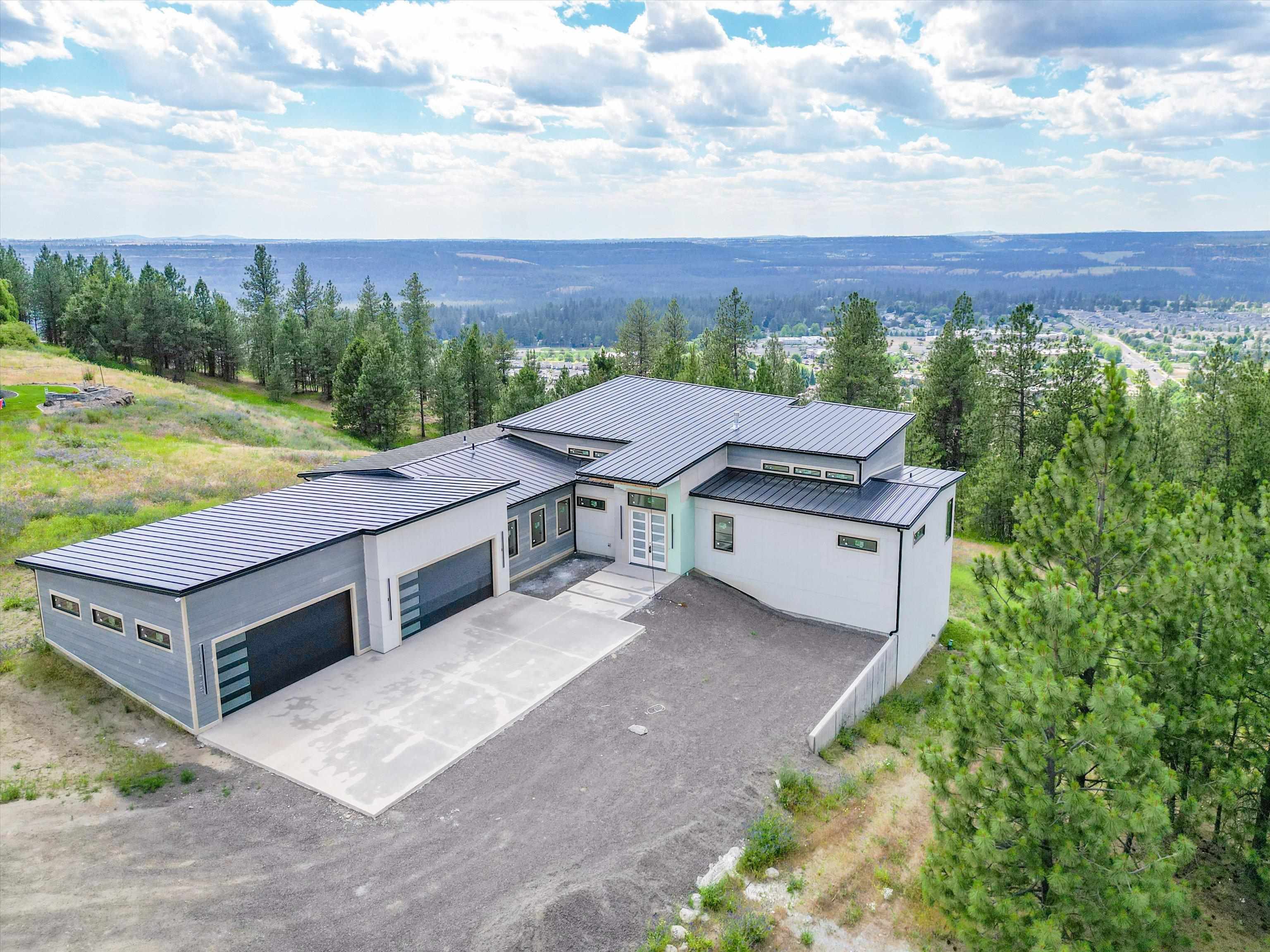 8905 N Rustle Rd - Photo 1