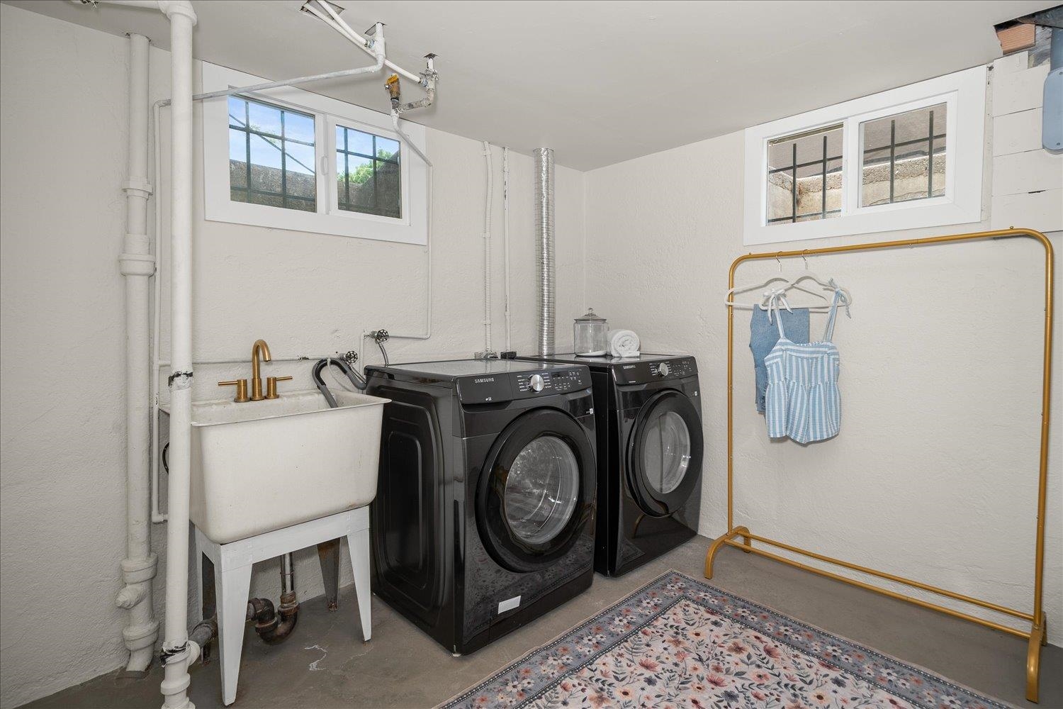 2608 N CALISPEL St - Photo 32