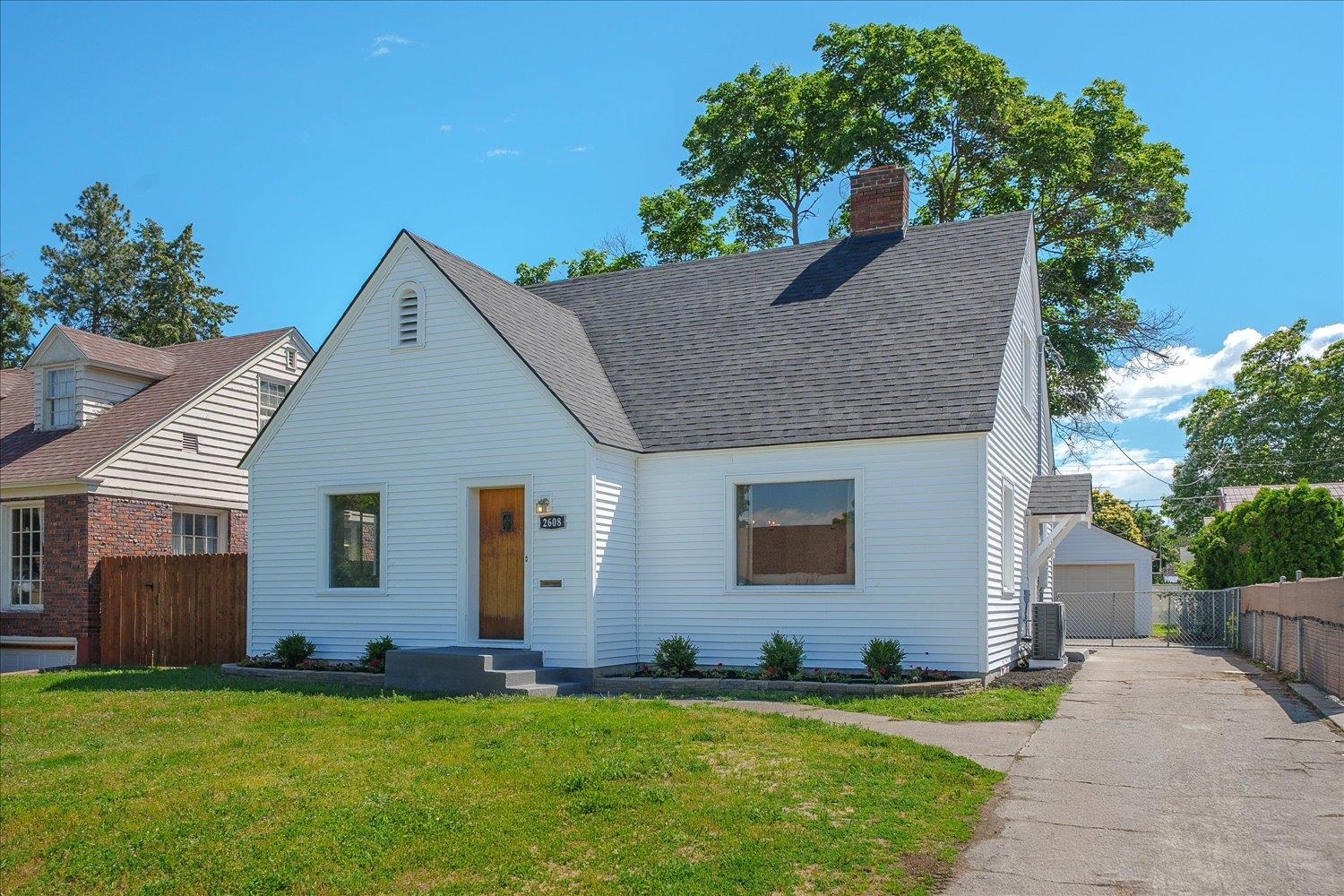 2608 N CALISPEL St - Photo 48