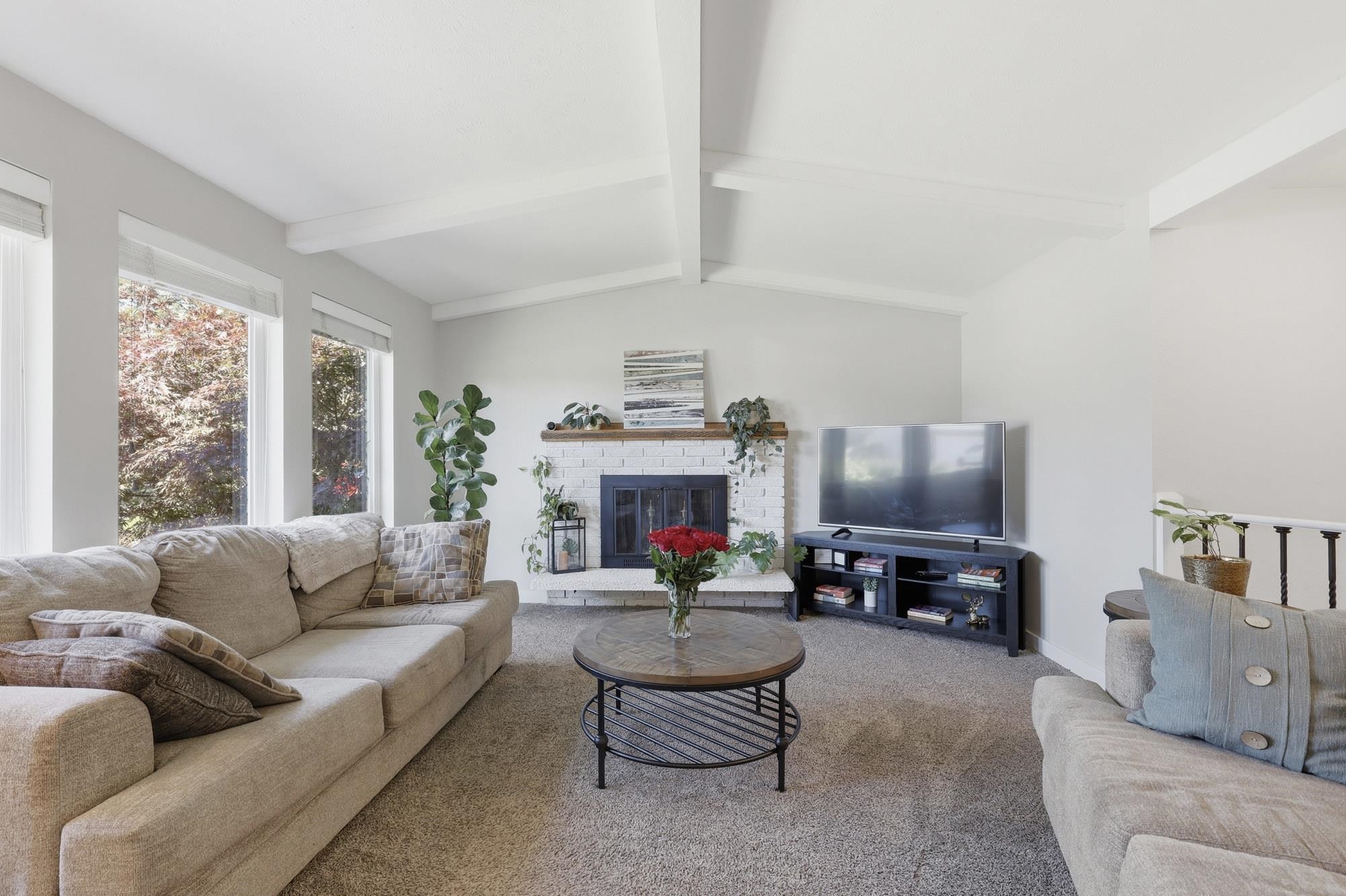 11116 E 37th Ave - Photo 6