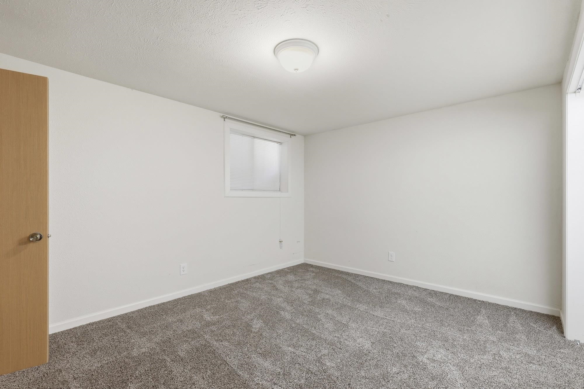 11116 E 37th Ave - Photo 30