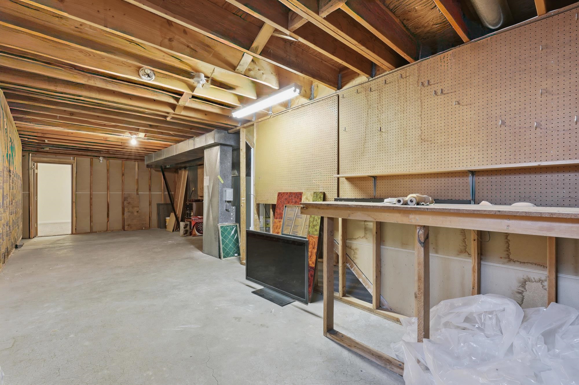 11116 E 37th Ave - Photo 34