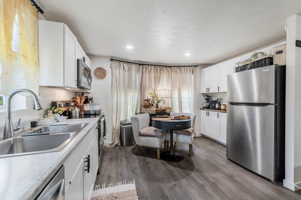 2201 N Craig Rd - Photo 8