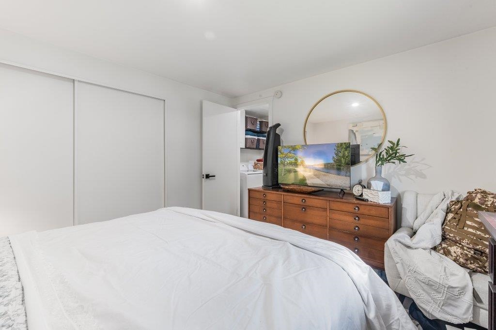 2201 N Craig Rd - Photo 16