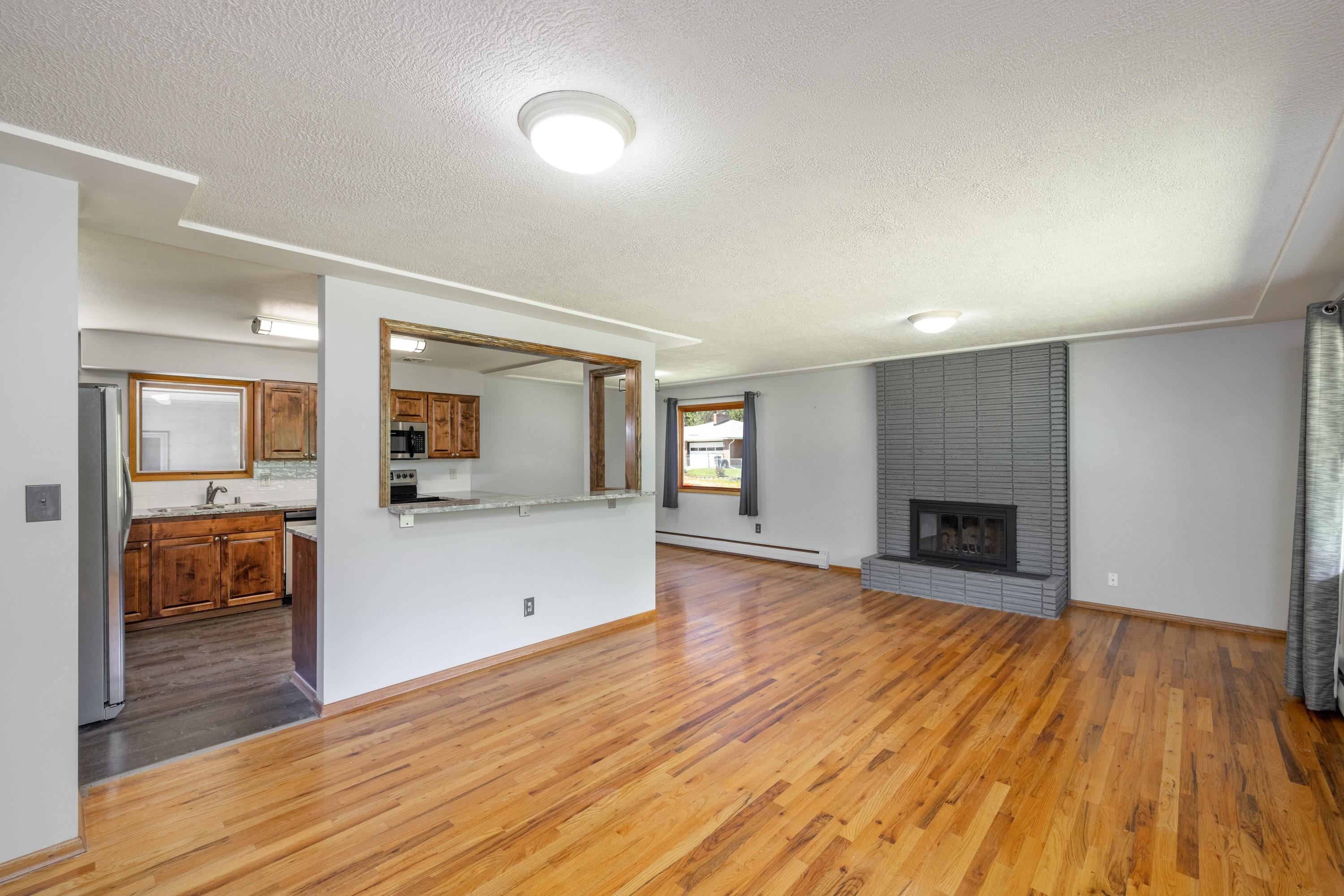 2609 W Waikiki St - Photo 5