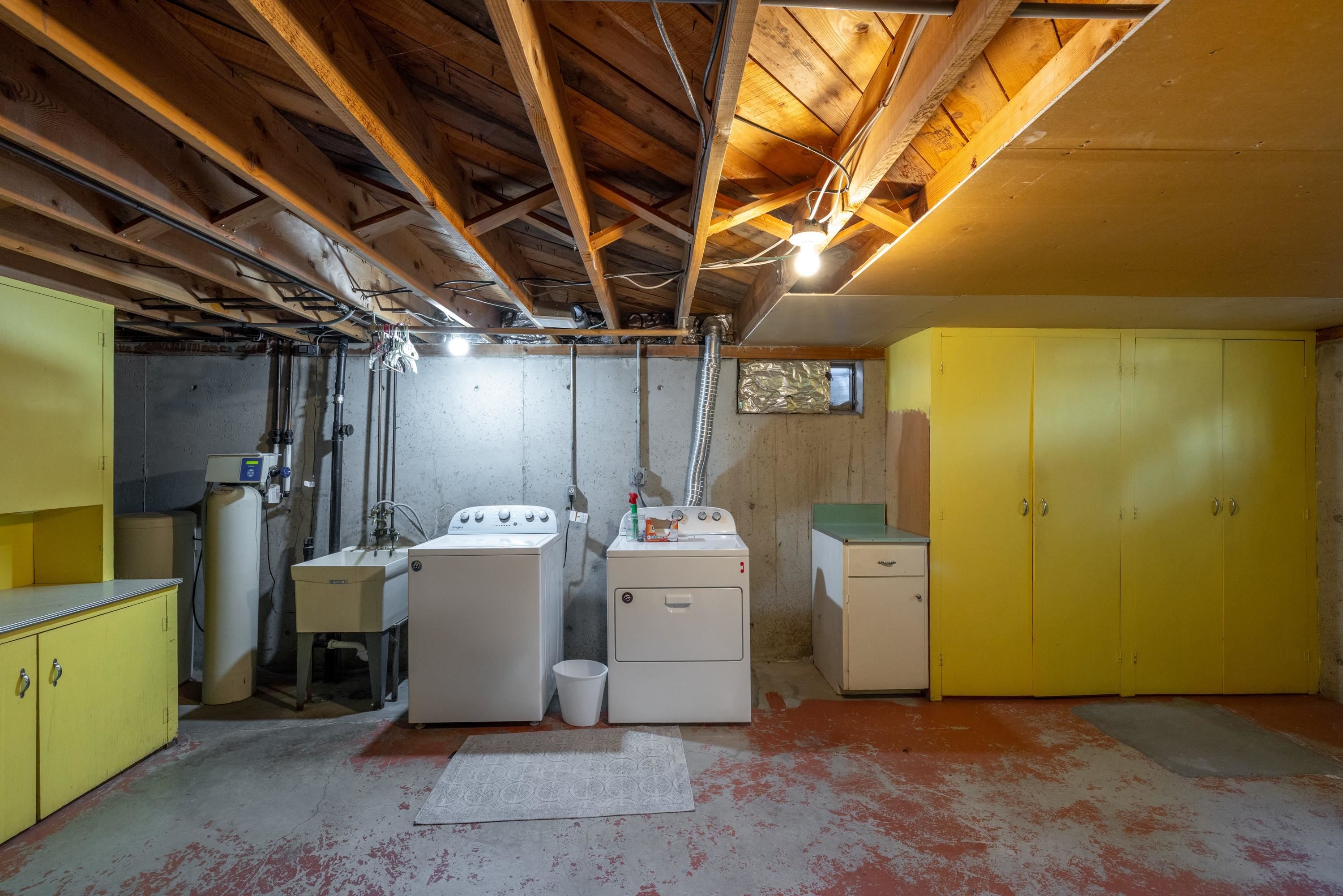 2609 W Waikiki St - Photo 24