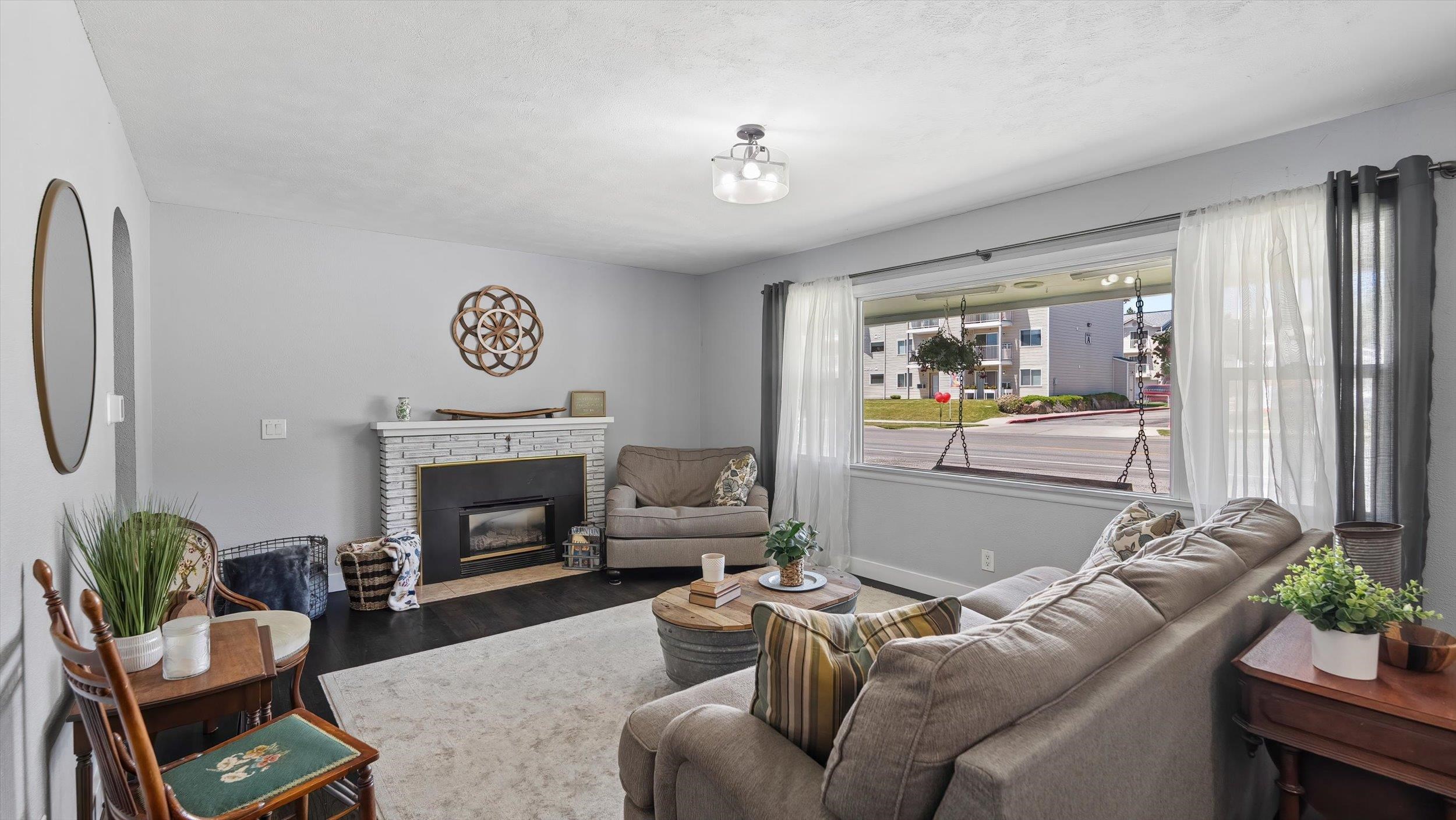 9414 E Mission Ave - Photo 3