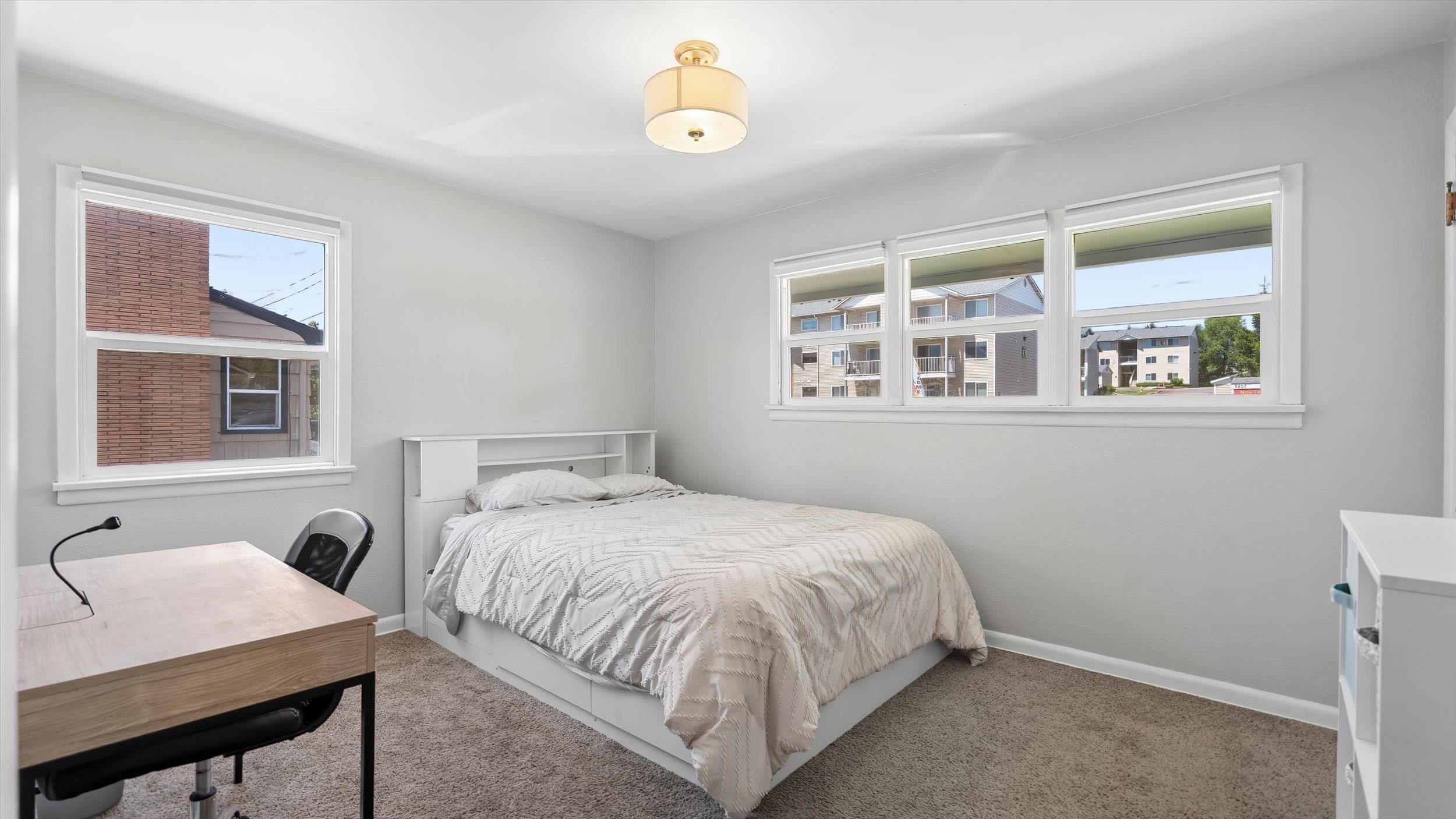 9414 E Mission Ave - Photo 12