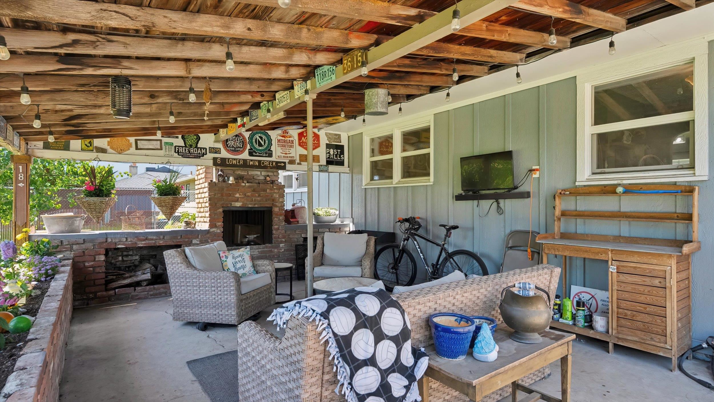 9414 E Mission Ave - Photo 22