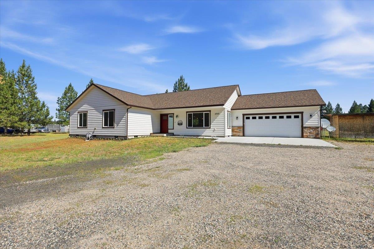 5717 E Oregon Rd - Photo 1