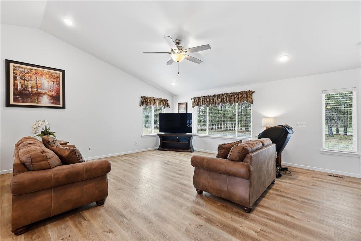 5717 E Oregon Rd - Photo 4