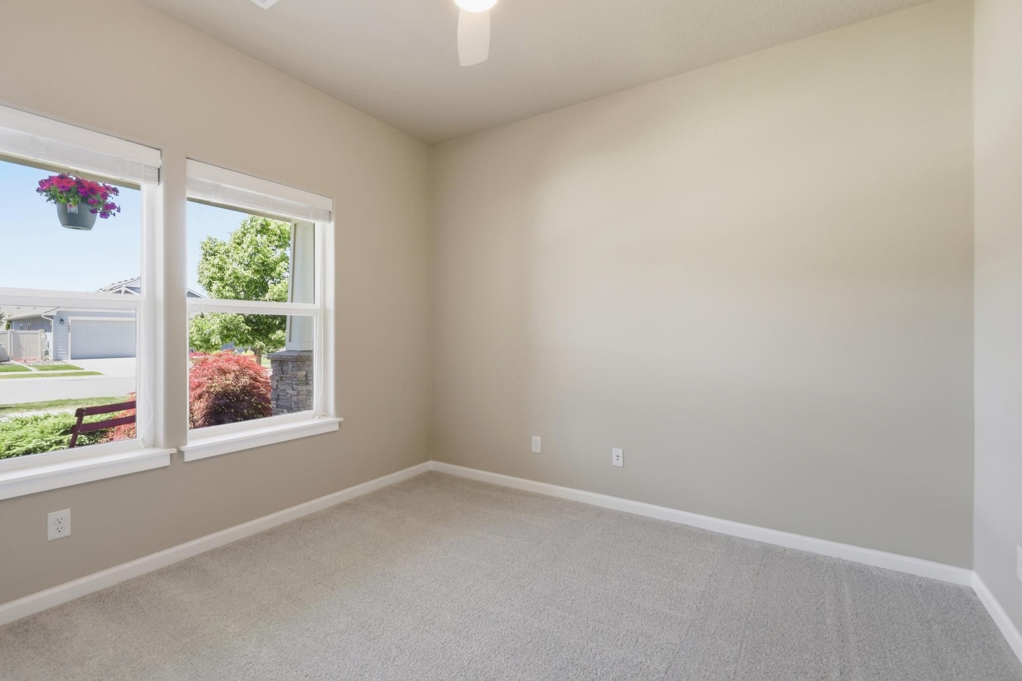 1860 N Oakland St - Photo 25