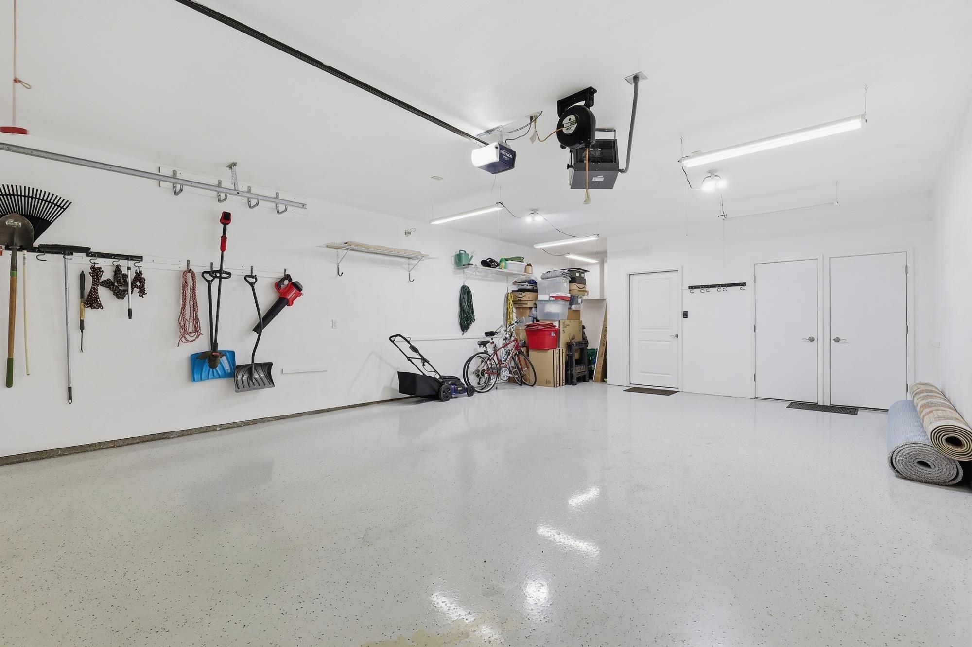 1860 N Oakland St - Photo 34