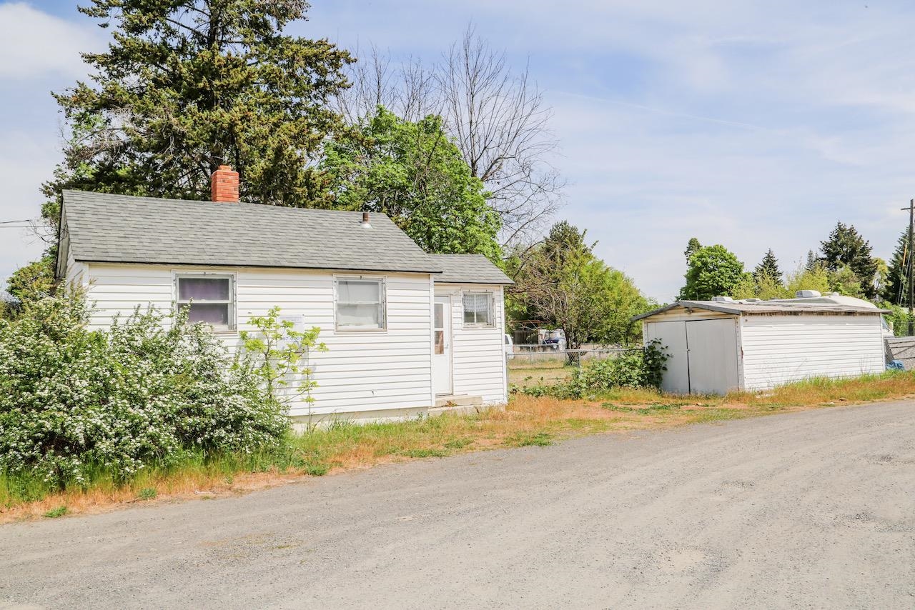 2224 N Park Rd - Photo 2