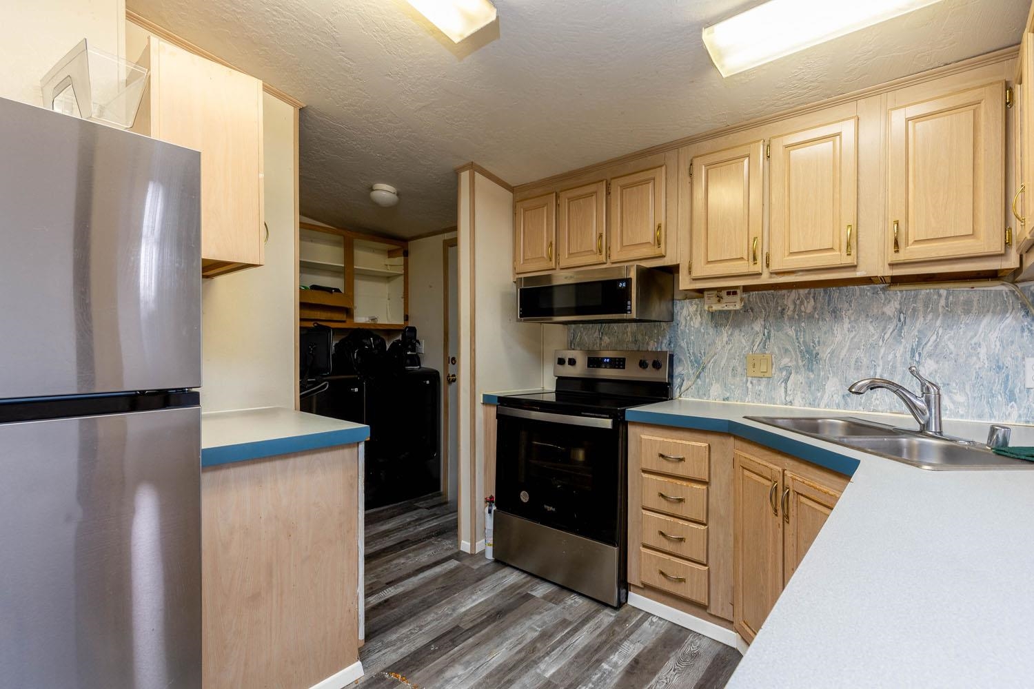 3920 E Center Rd - Photo 8
