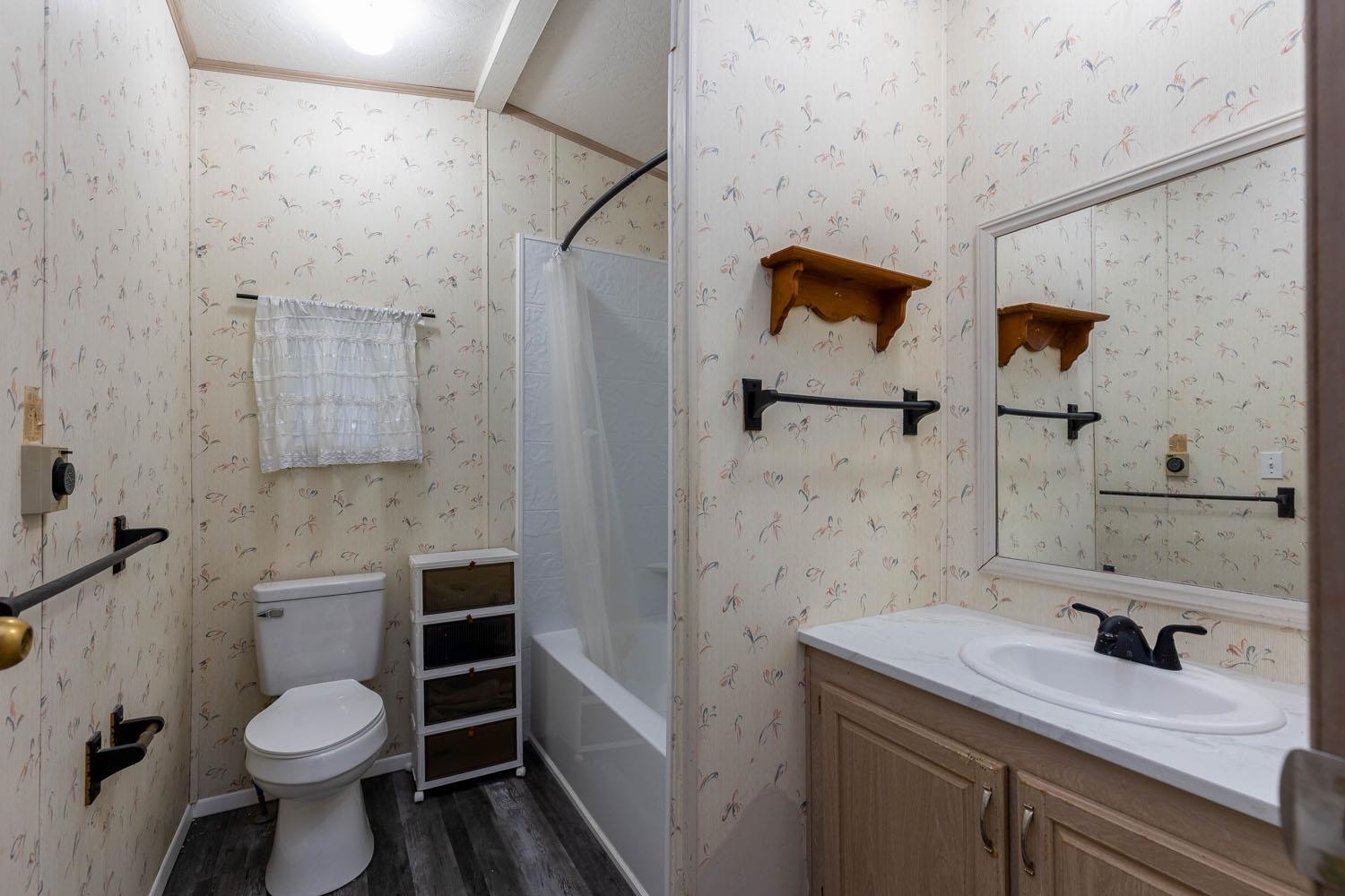 3920 E Center Rd - Photo 13