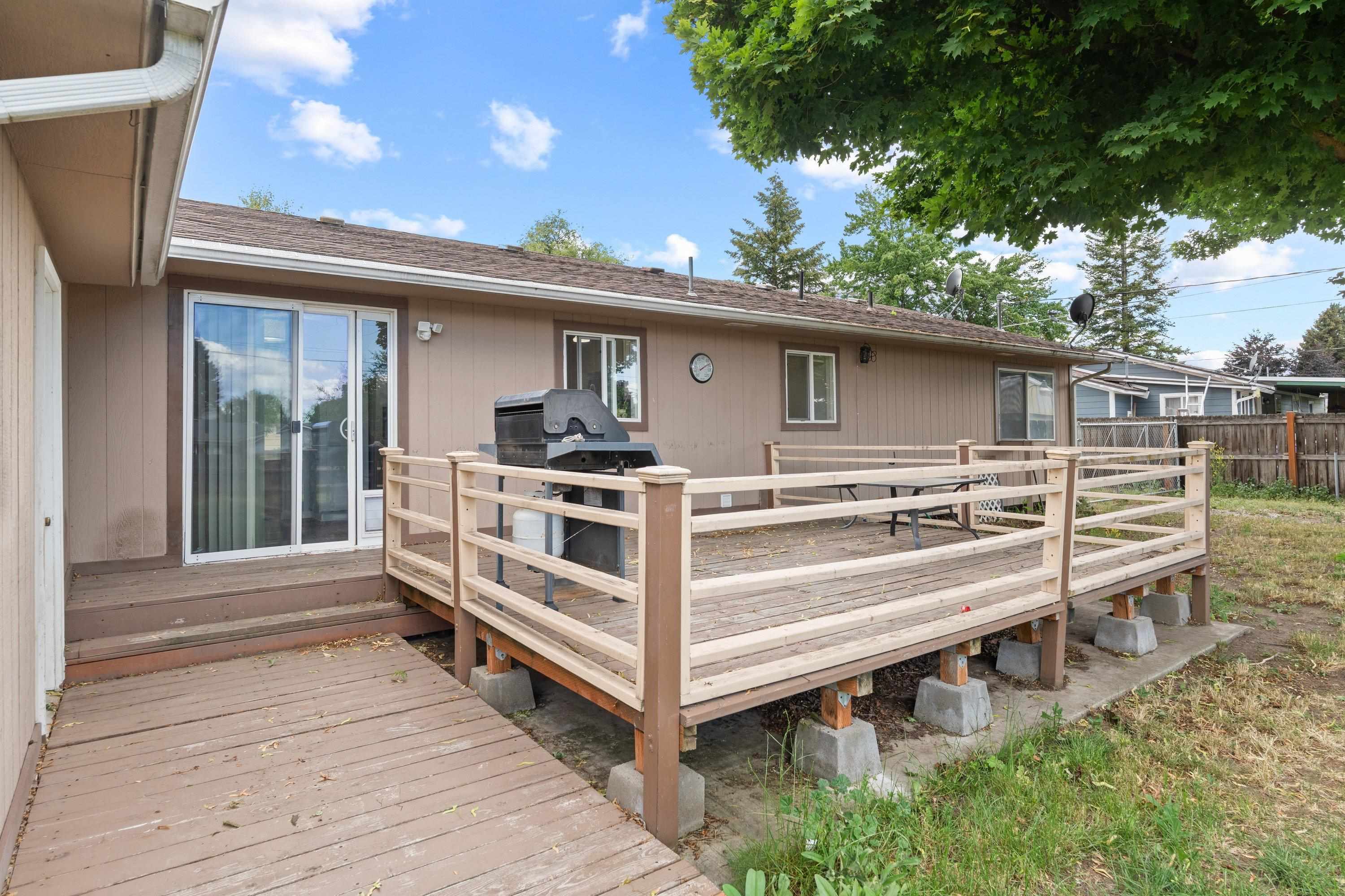 13525 E 6th Ave - Photo 34