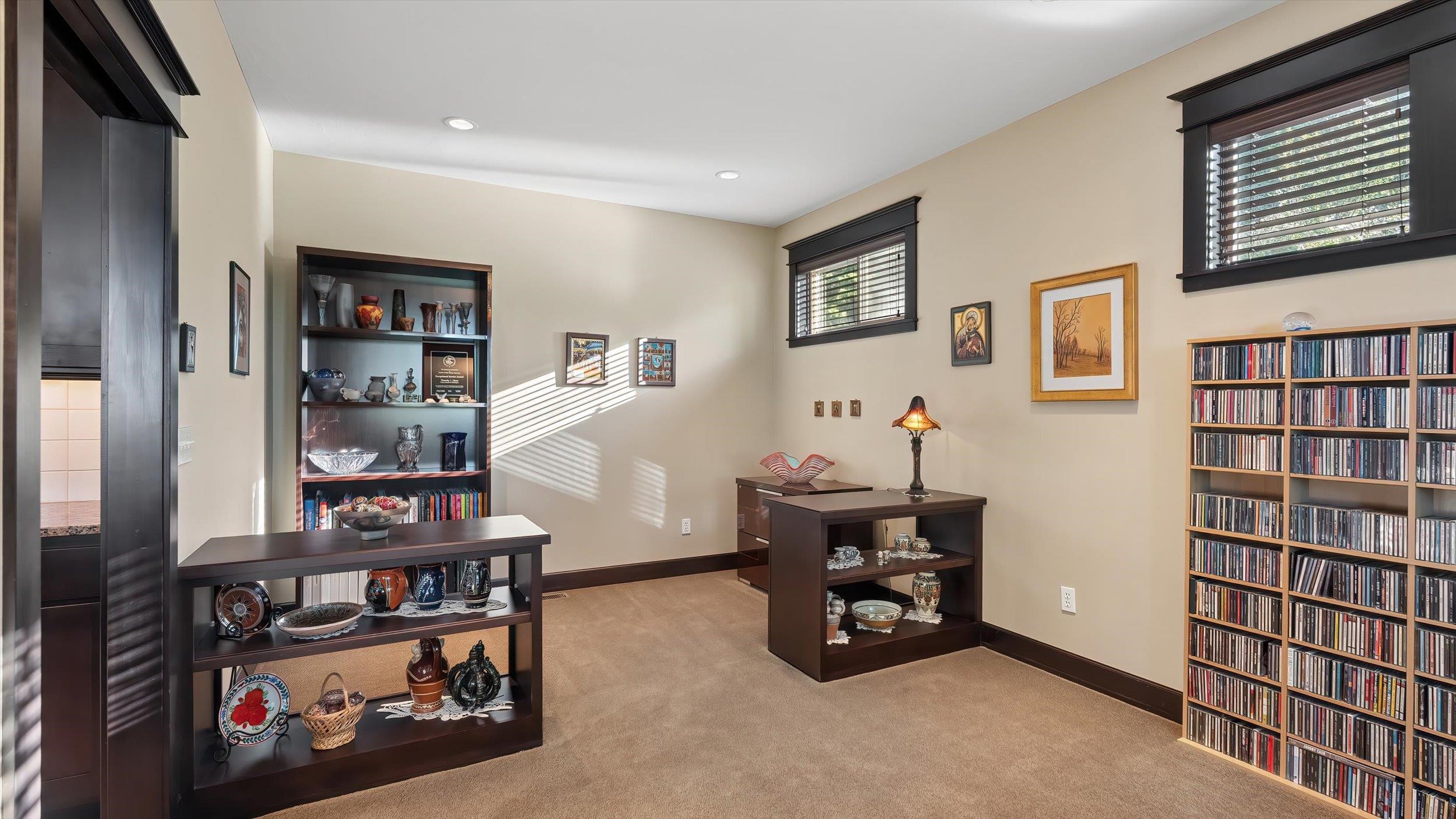 1829 W Pepper Ln - Photo 15