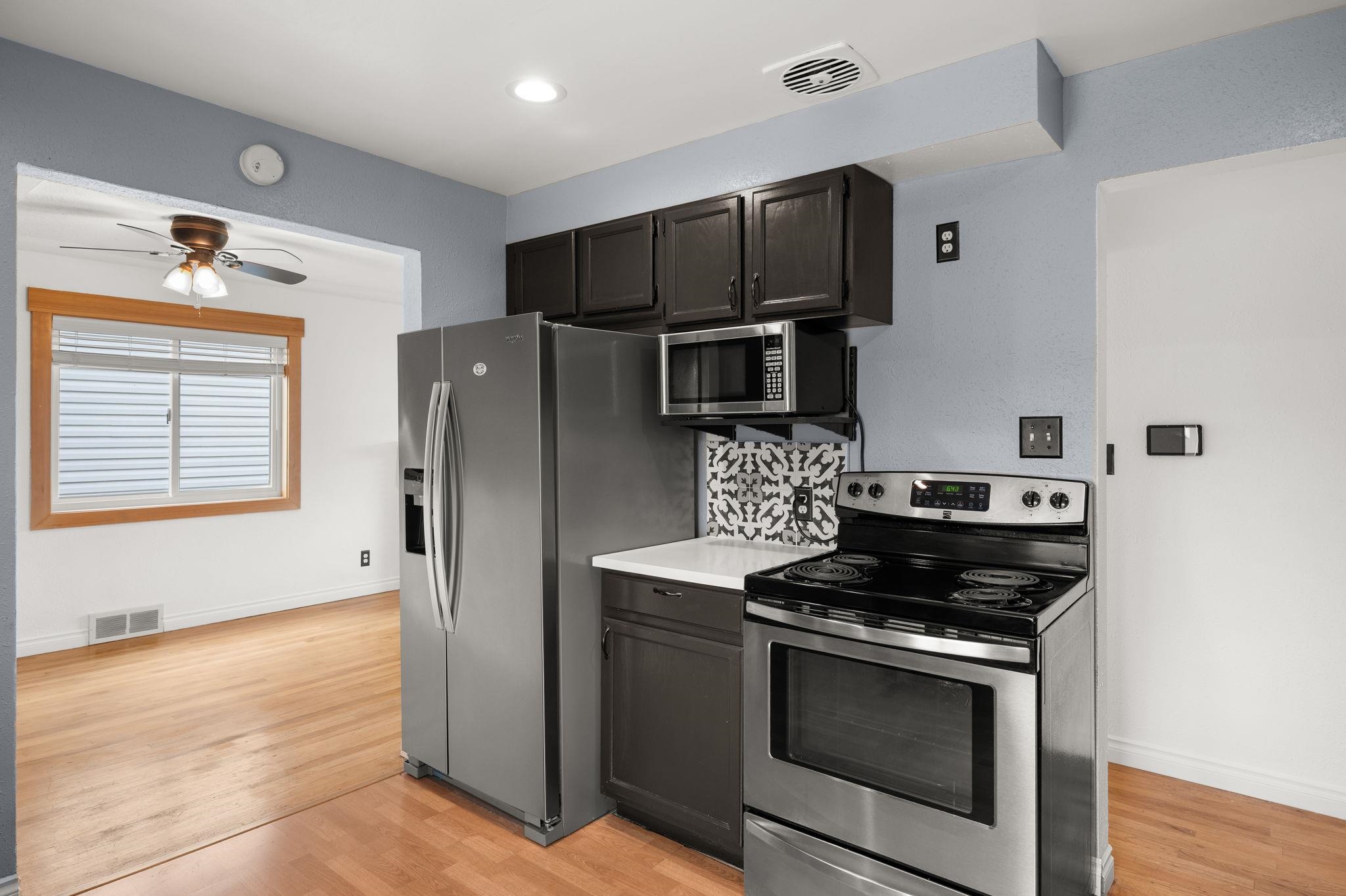 3917 W Heroy Ave - Photo 7
