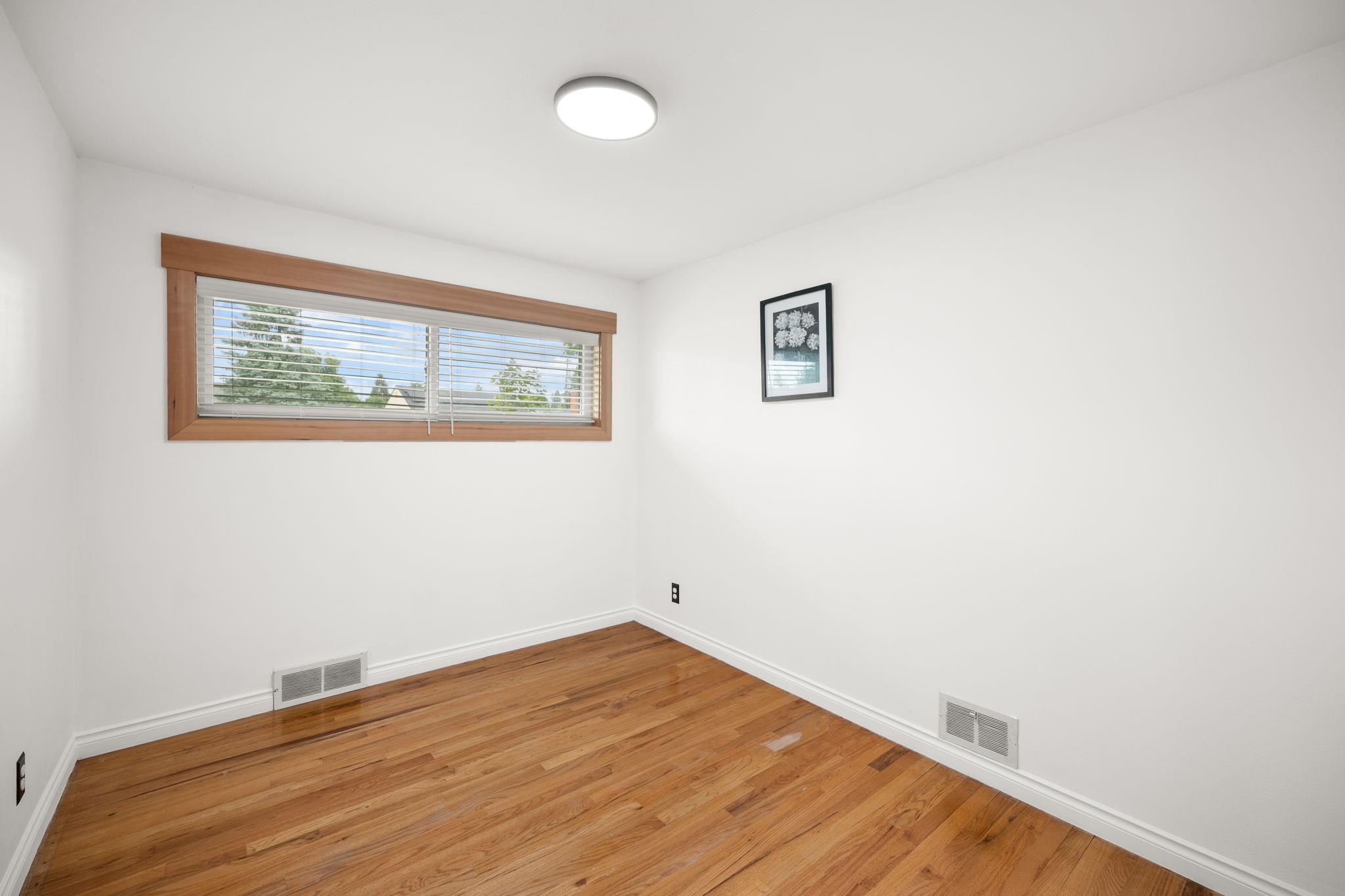 3917 W Heroy Ave - Photo 13