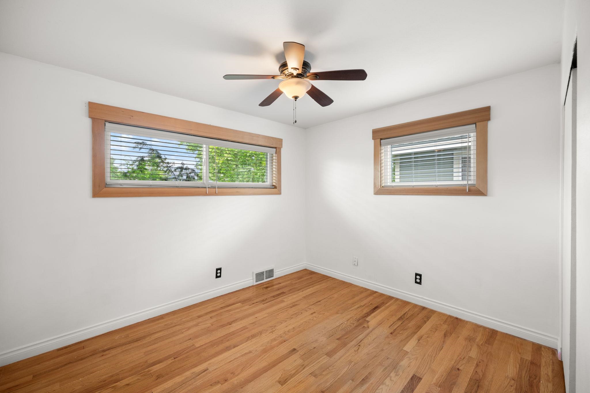 3917 W Heroy Ave - Photo 14