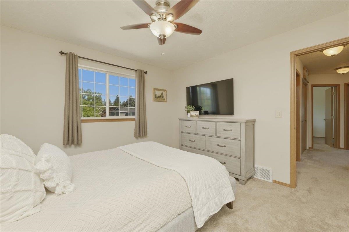 3403 E Buckley Ct - Photo 13