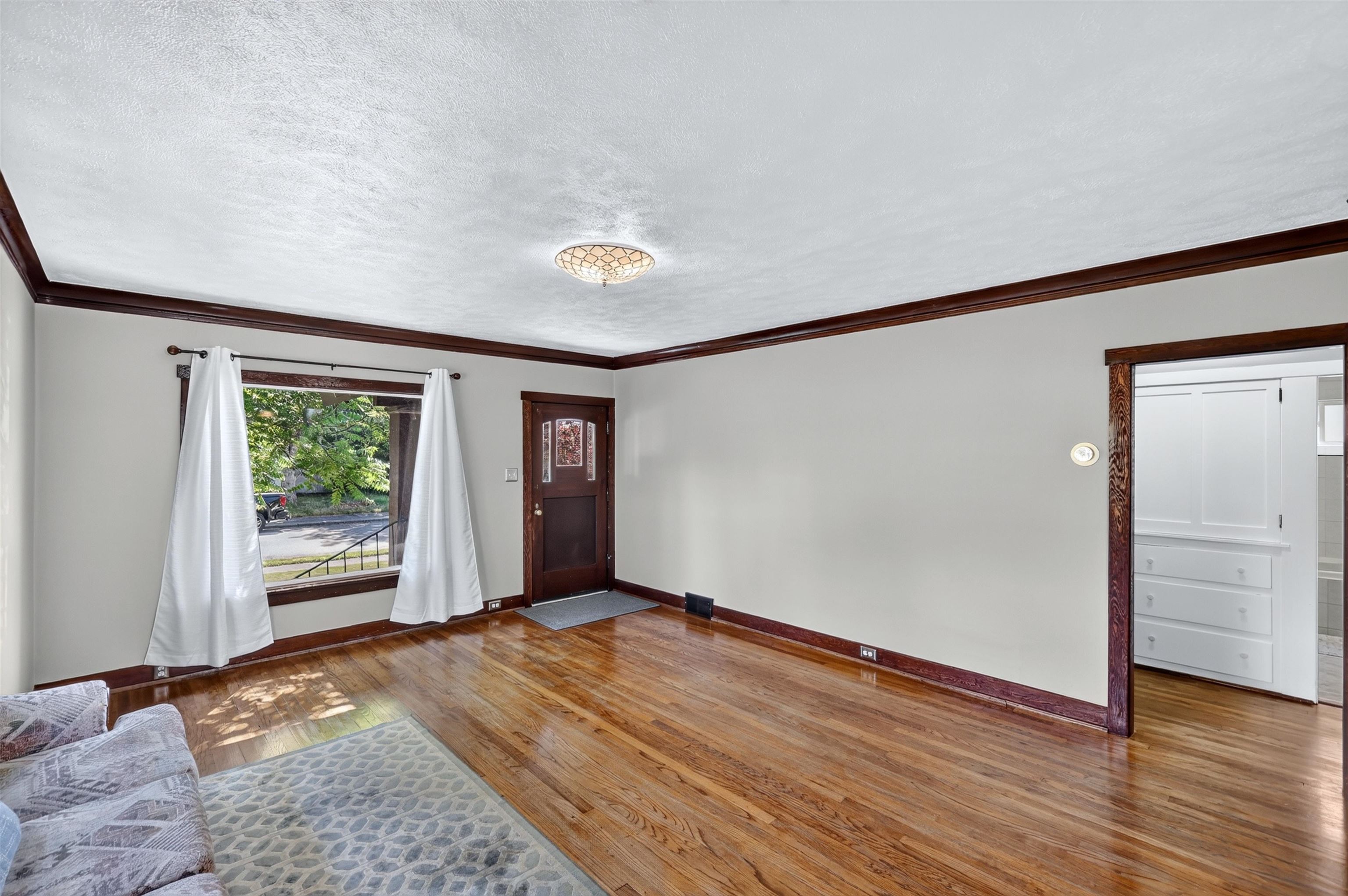3927 N Jefferson St - Photo 8