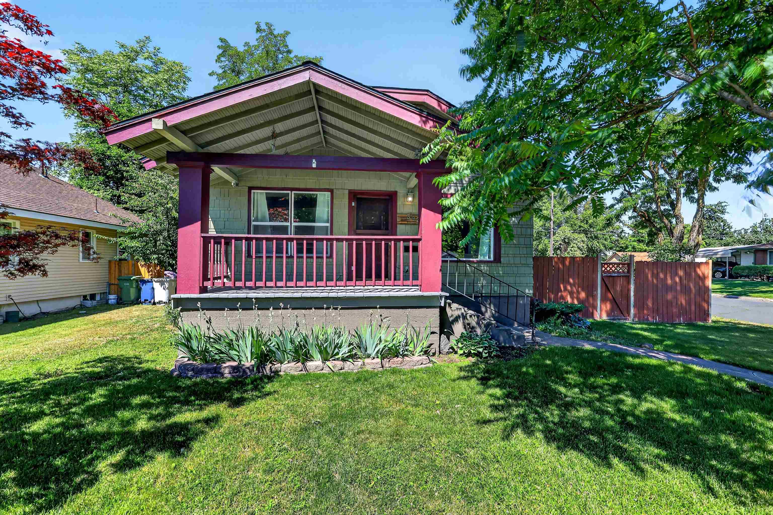 3927 N Jefferson St - Photo 1