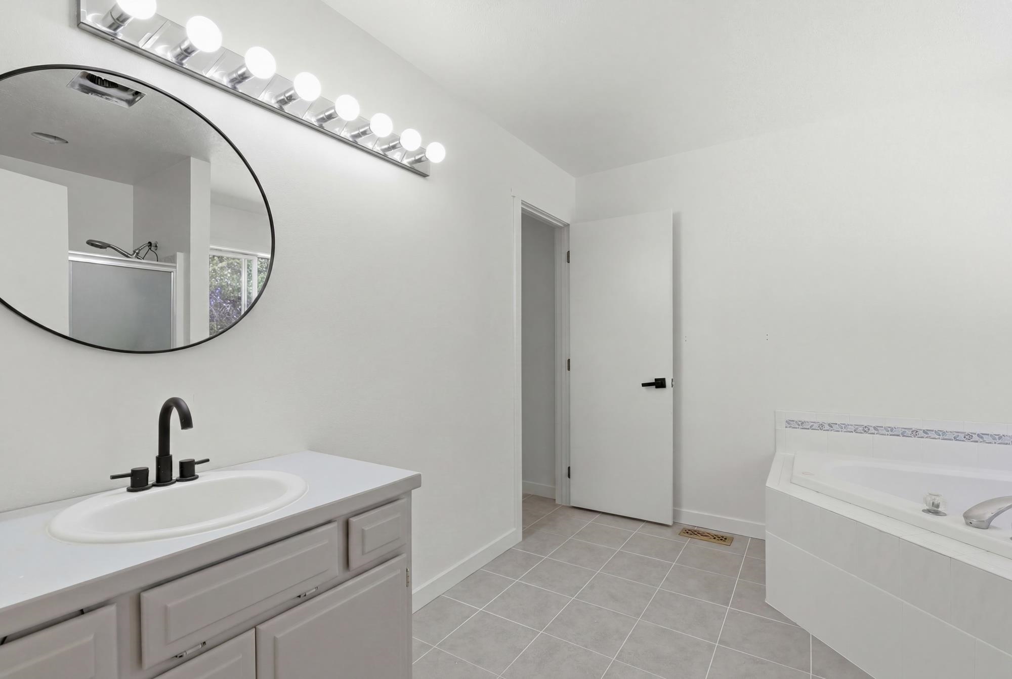 37106 N Muehle Rd - Photo 12