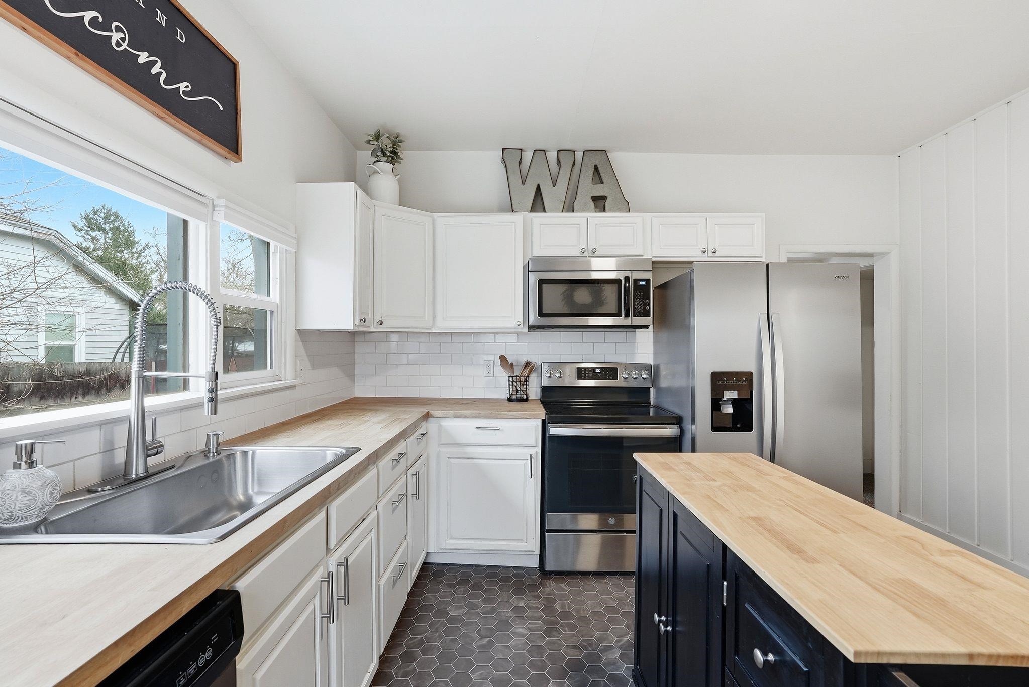 1208 W Providence Ave - Photo 8