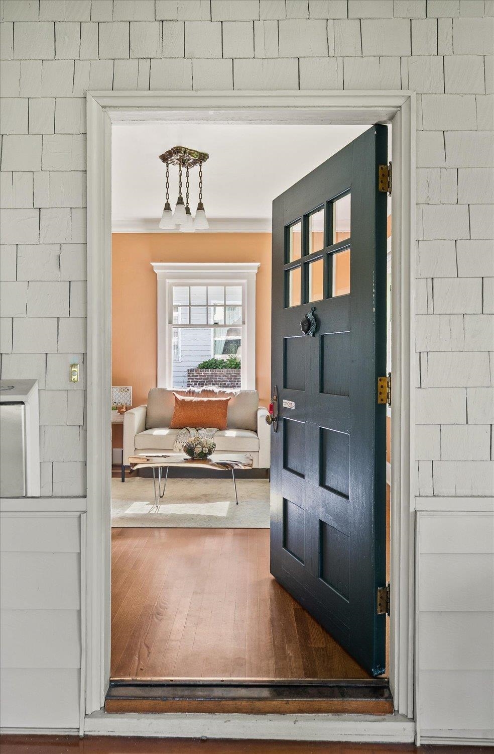 109 W Sumner Ave - Photo 3