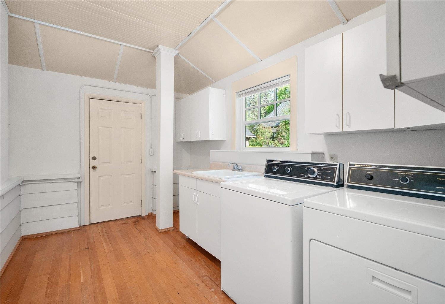 109 W Sumner Ave - Photo 19