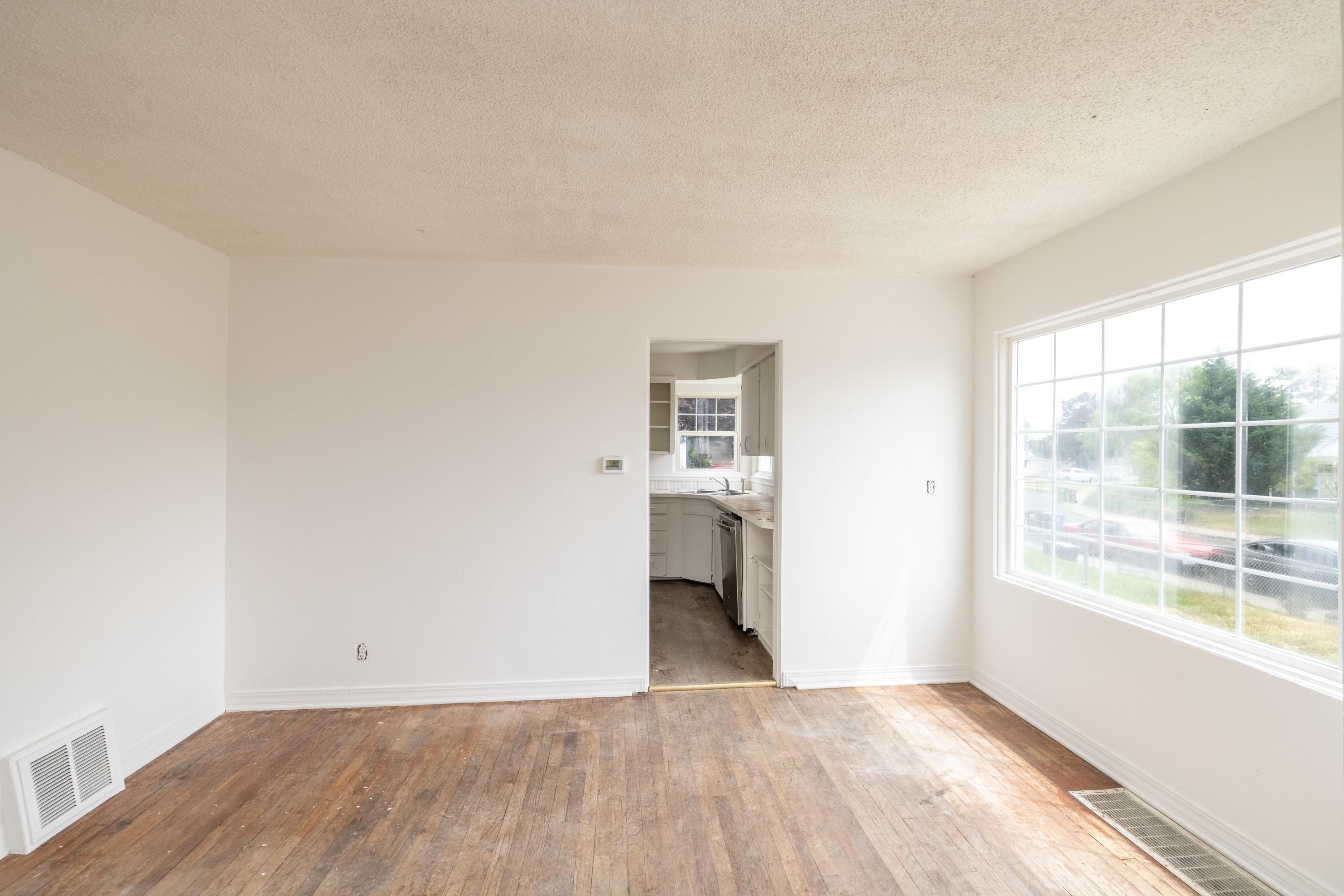 1643 E Rockwell Ave - Photo 5