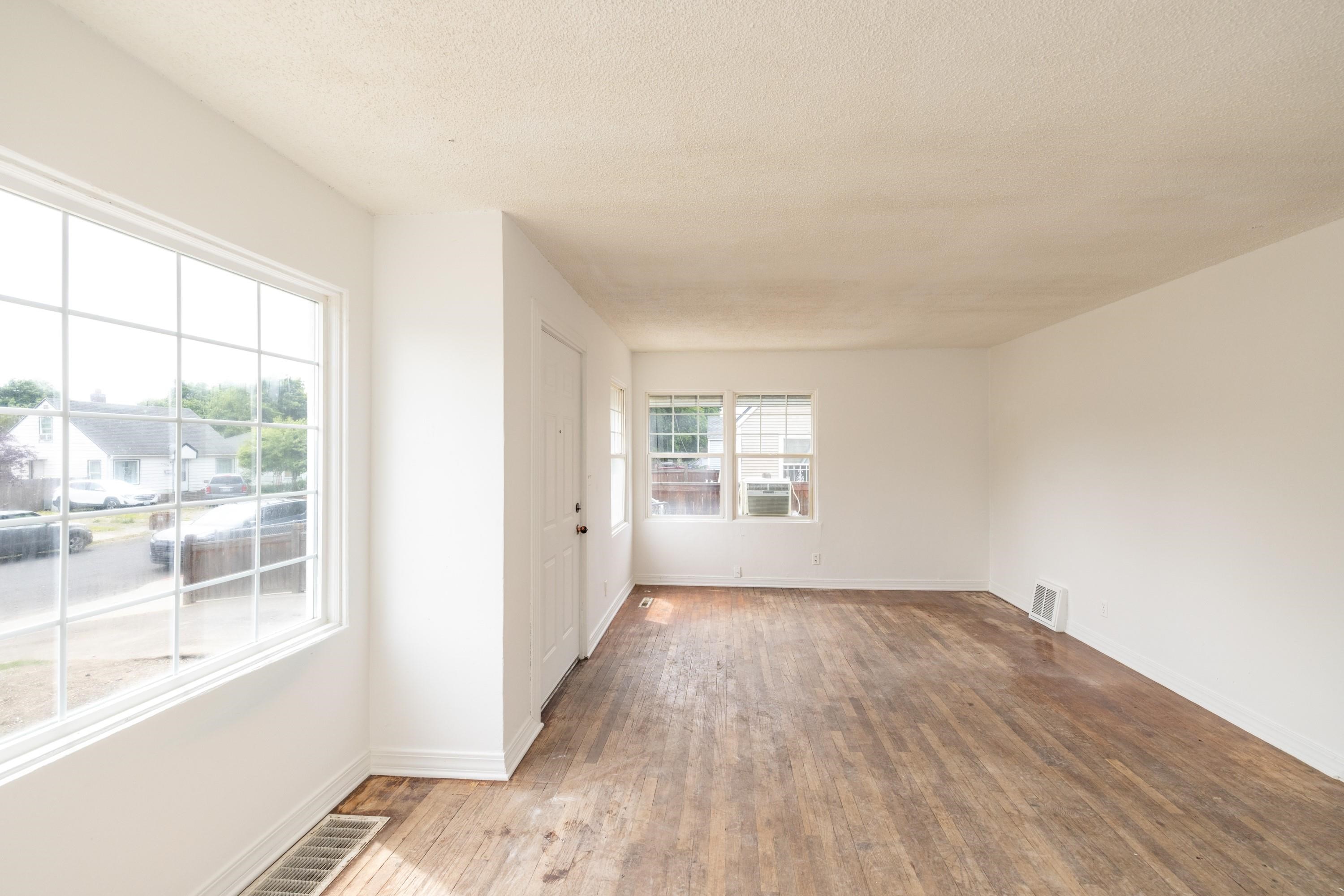 1643 E Rockwell Ave - Photo 7