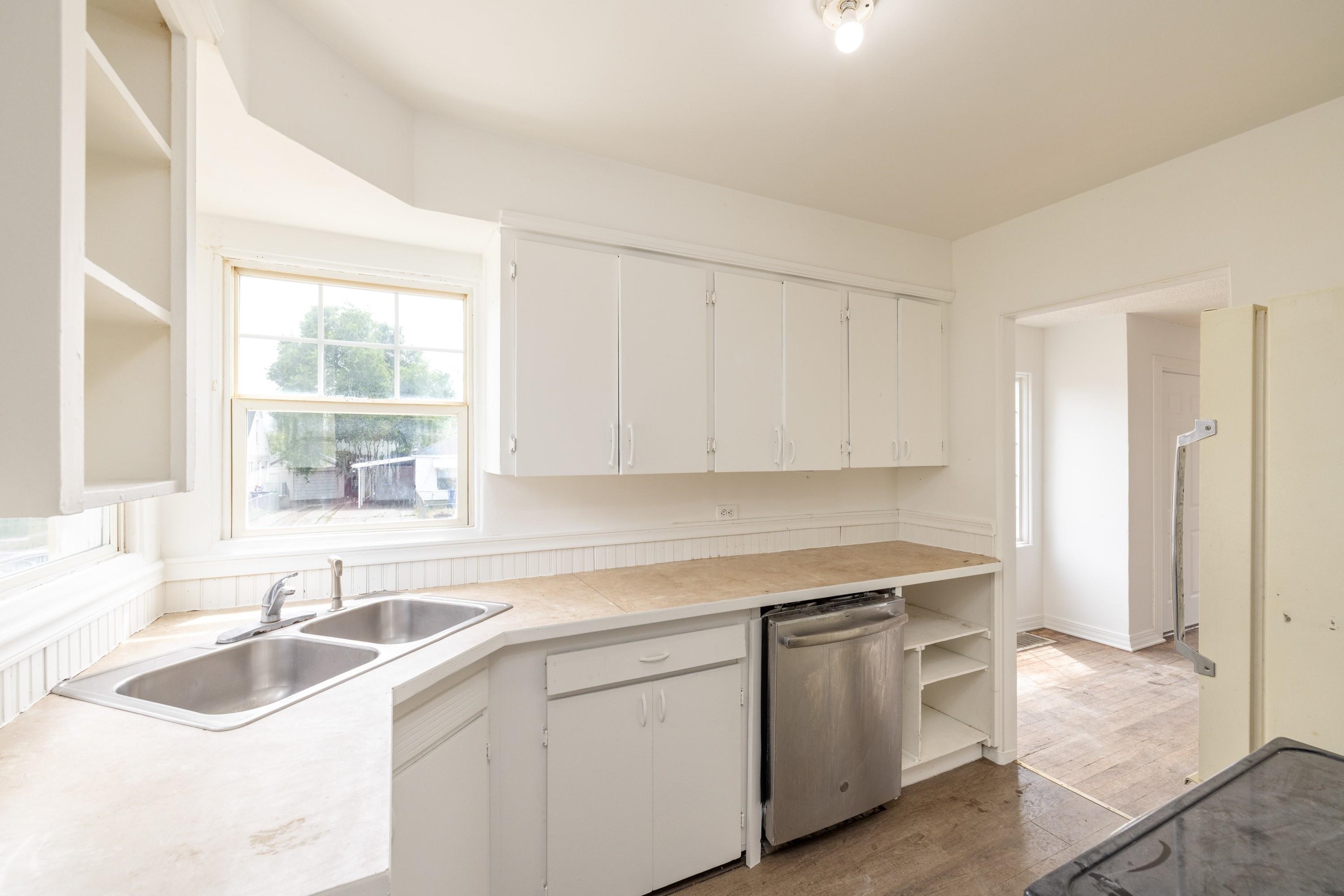 1643 E Rockwell Ave - Photo 9